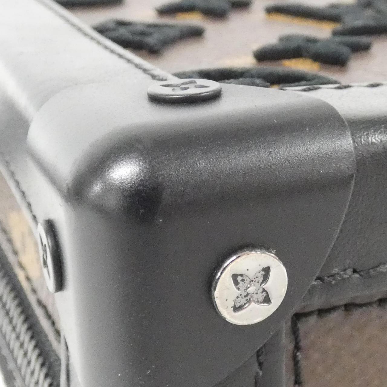 Louis Vuitton Monogram Shoulder Bag