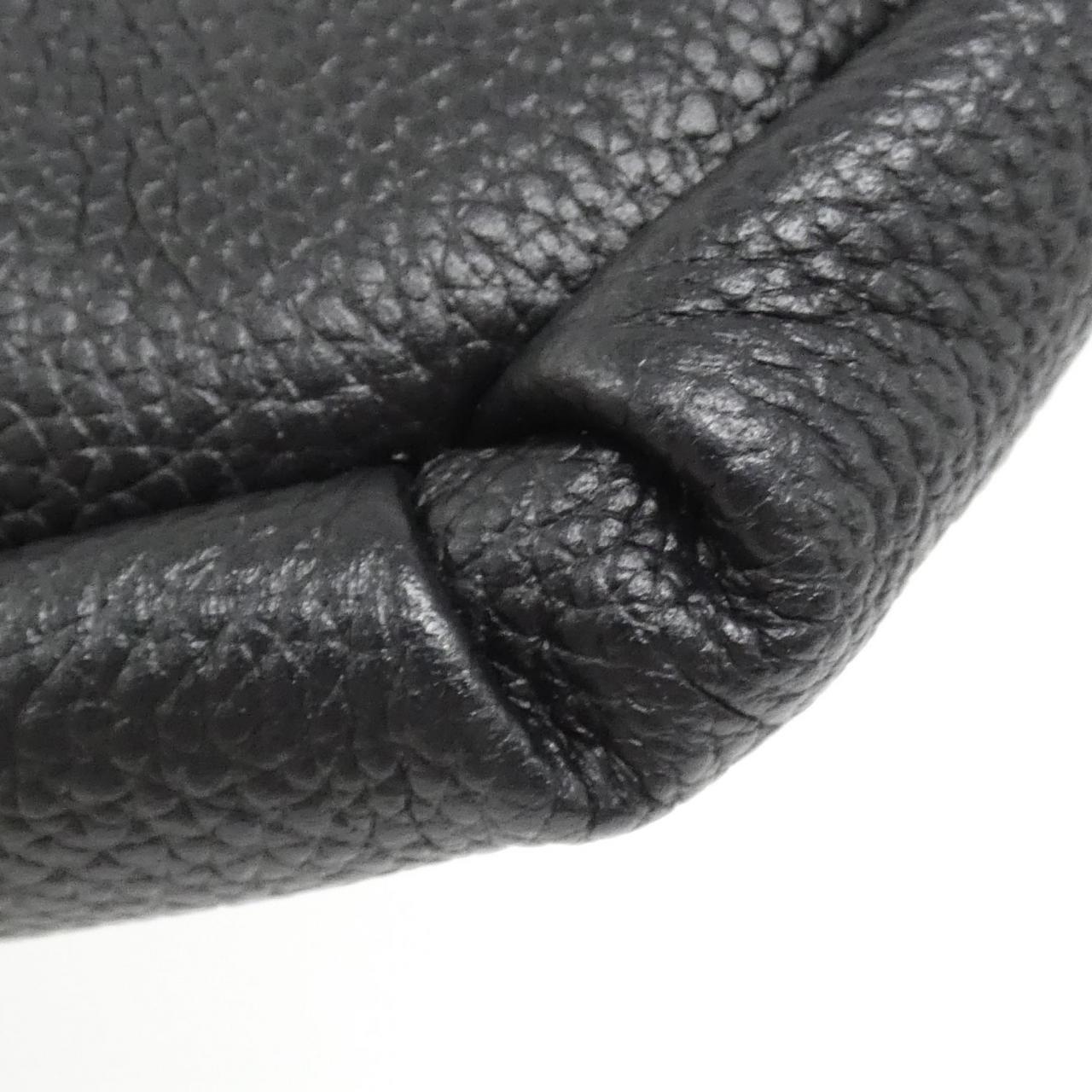 Gucci GG Supreme Leather Waist Bag