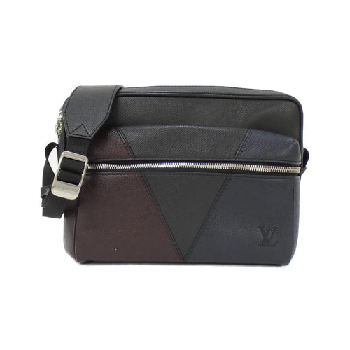 Louis Vuitton Taiga Messenger Bag