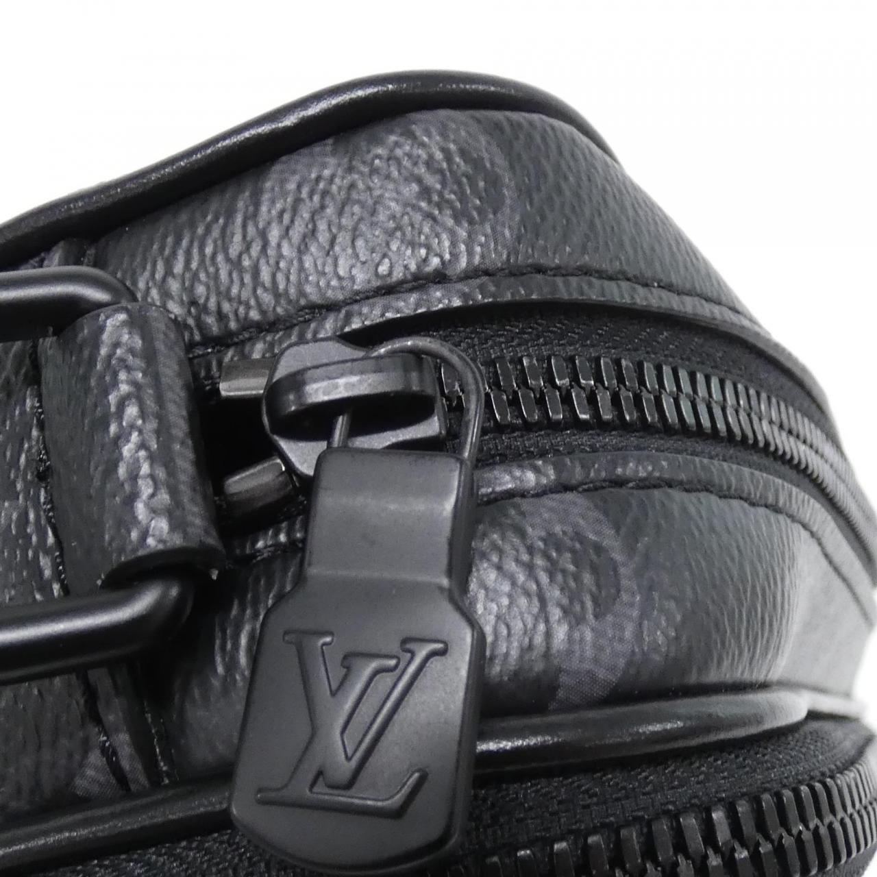 Louis Vuitton Monogram Shoulder Bag