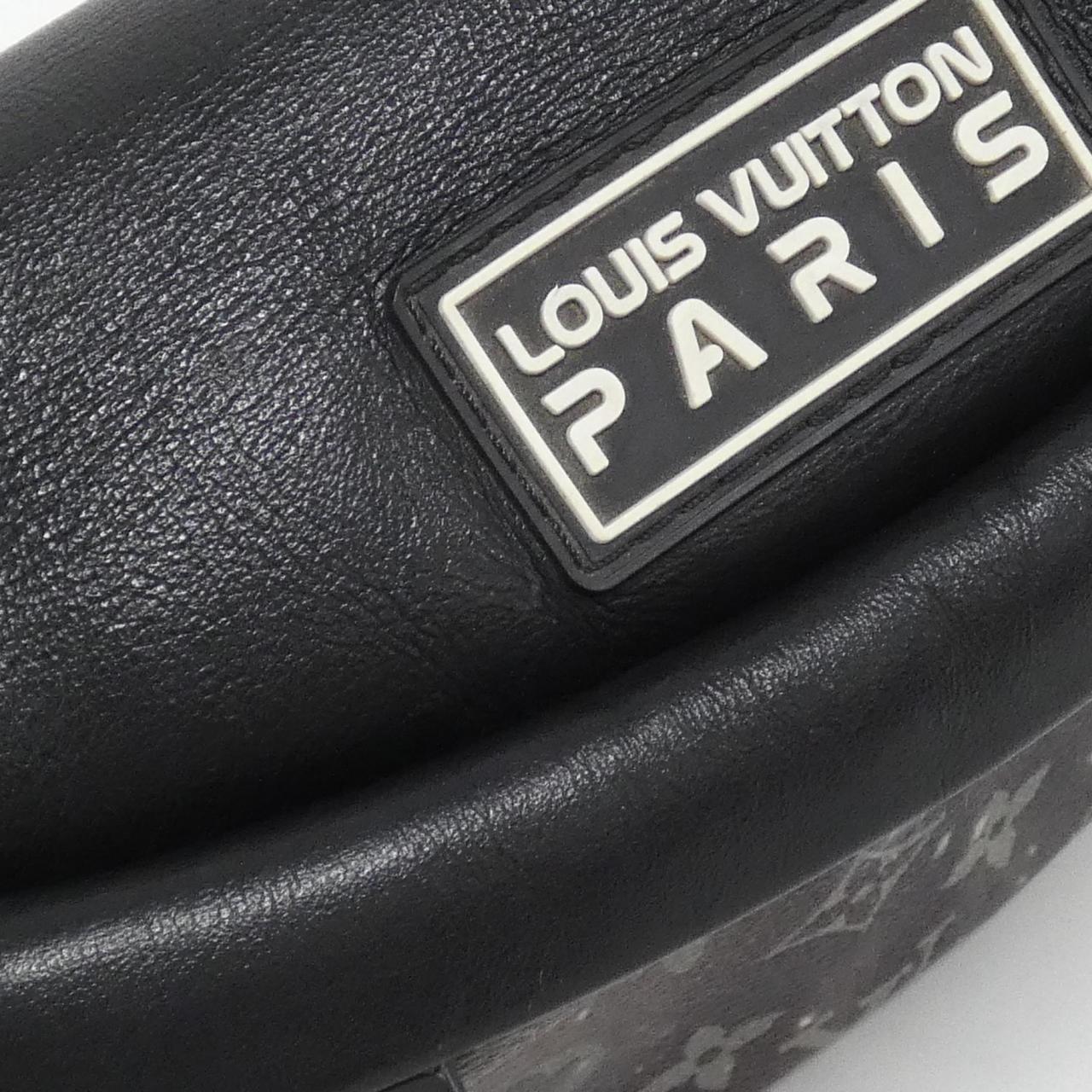Louis Vuitton Monogram Shoulder Bag