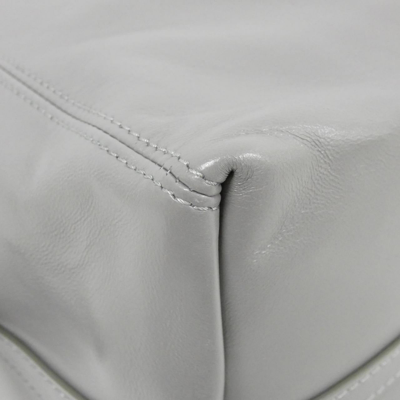 Louis Vuitton CarryAll Vibe Lamb Shoulder Bag