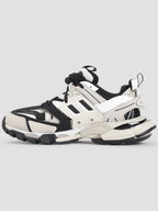 Balenciaga track low top sneakers 542436W3AC4
