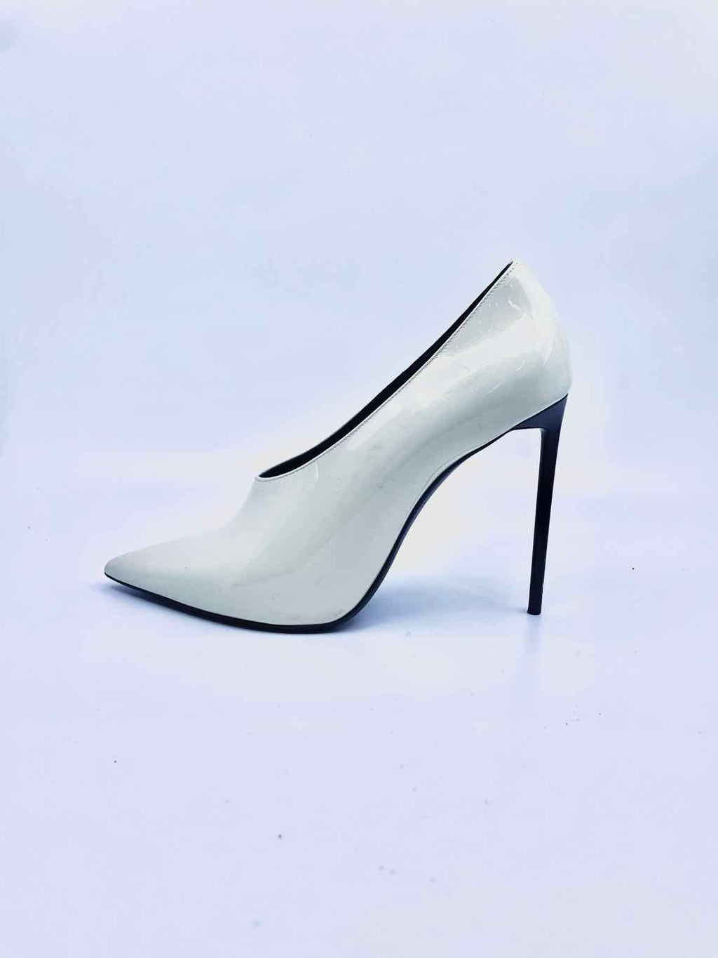 SAINT LAURENT Size 8.5 Cream Patent Leather Pumps