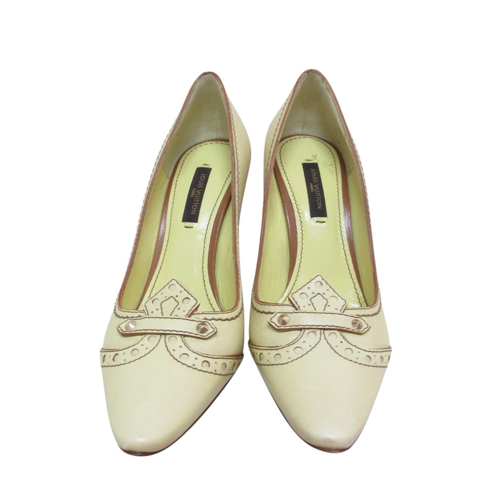 Louis Vuitton Medallion Leather Pumps