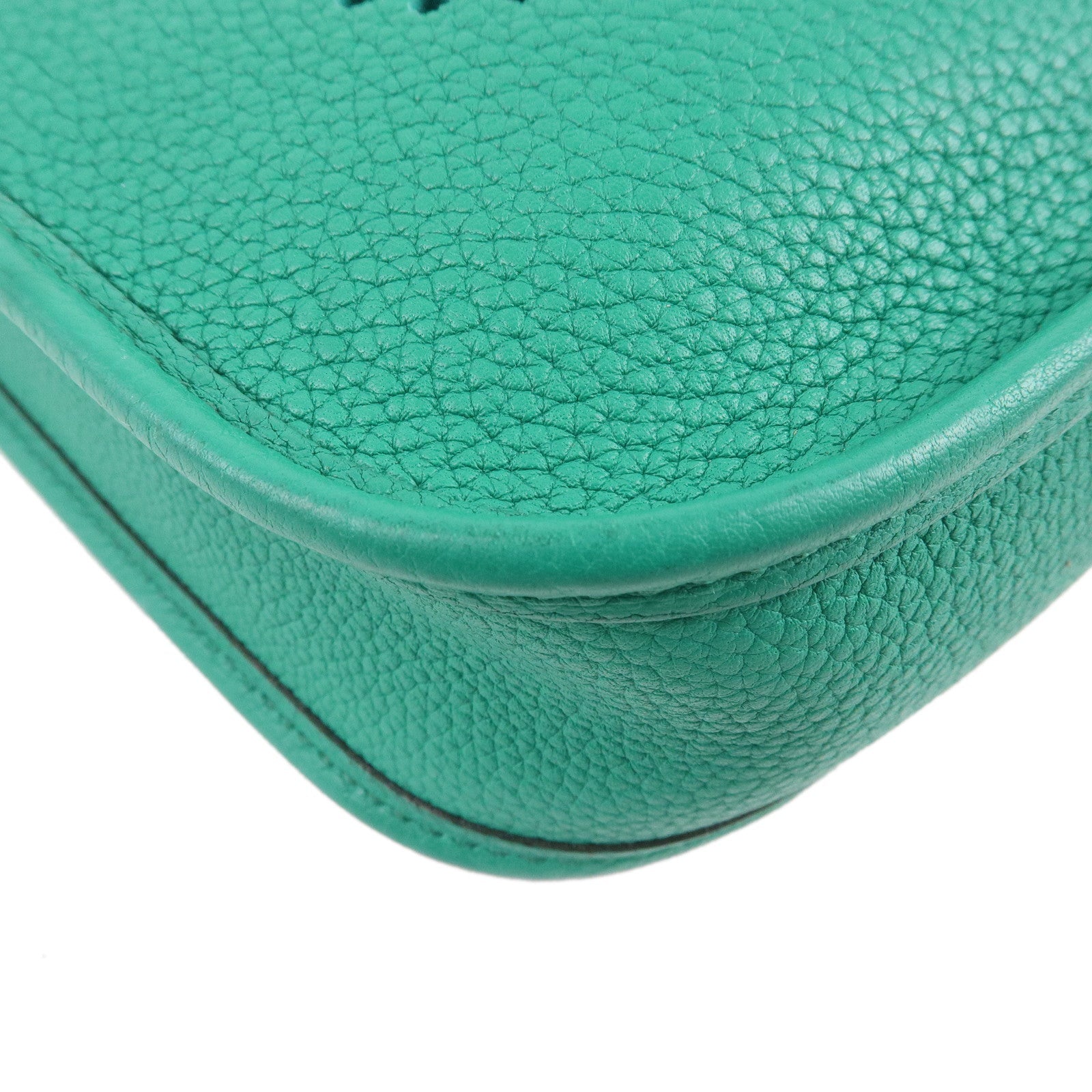 HERMES Taurillon Clemence Evelyne TPM Amazon Shoulder Bag Green