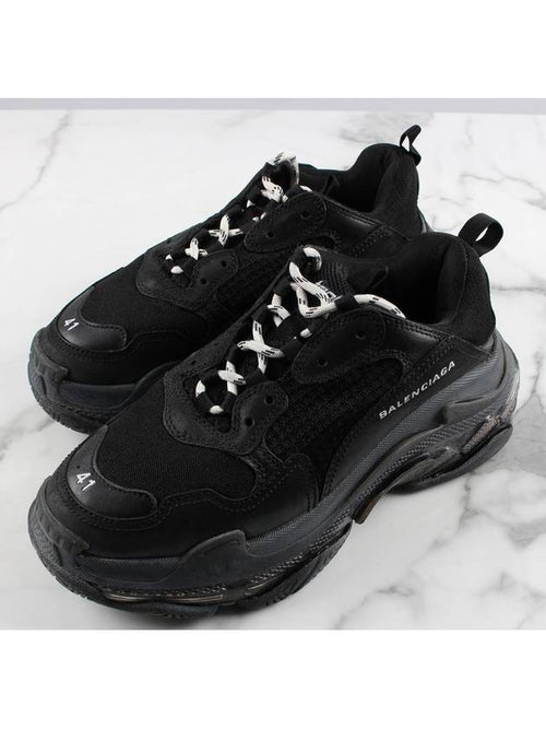 Balenciaga Triple S Black 41 260
