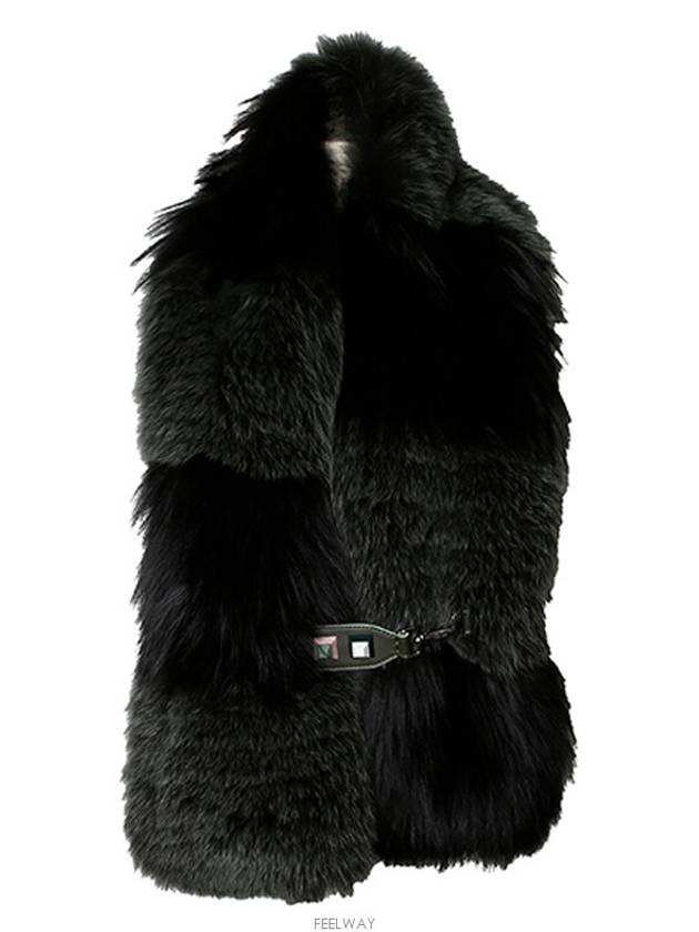 Fendi women muffler