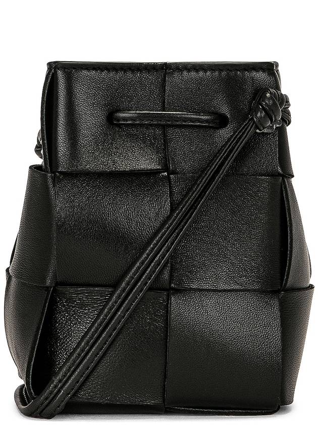 Bottega Veneta Intrecciato Cassette Small Bucket Bag Black