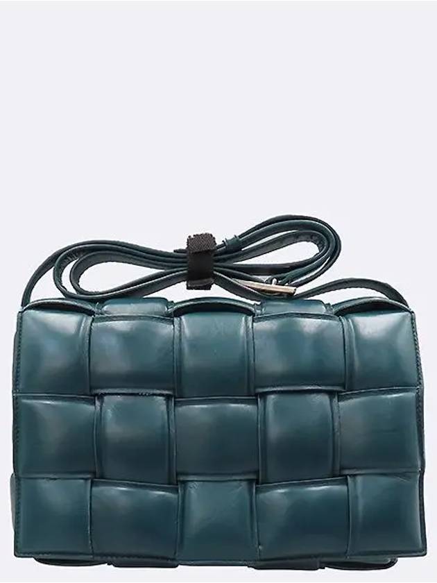 Bottega Veneta 591970 Lambskin padded cassette silver shoulder and cross bag