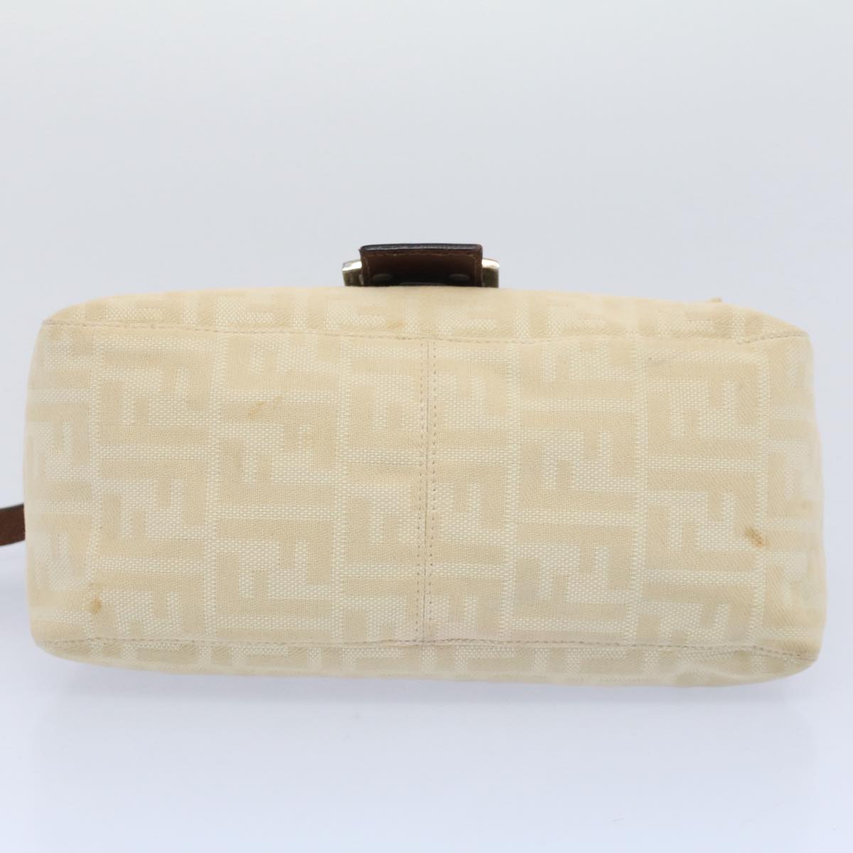 FENDI Mamma Baguette Shoulder Bag Beige52740