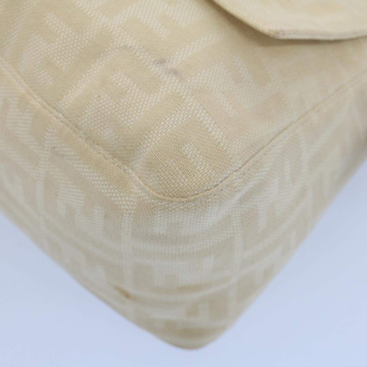 FENDI Mamma Baguette Shoulder Bag Beige52740