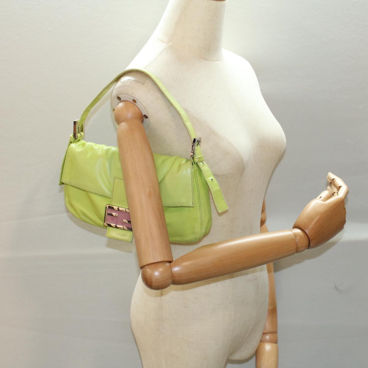 FENDI Mamma bucket Shoulder Bag Leather Green 2318 26424 00854704