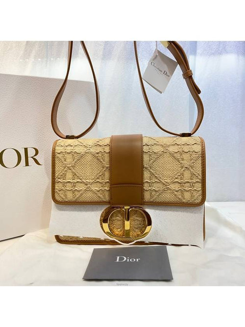 New product level Montaine 30 Cannage Raffia Natural Shoulder Bag Dior