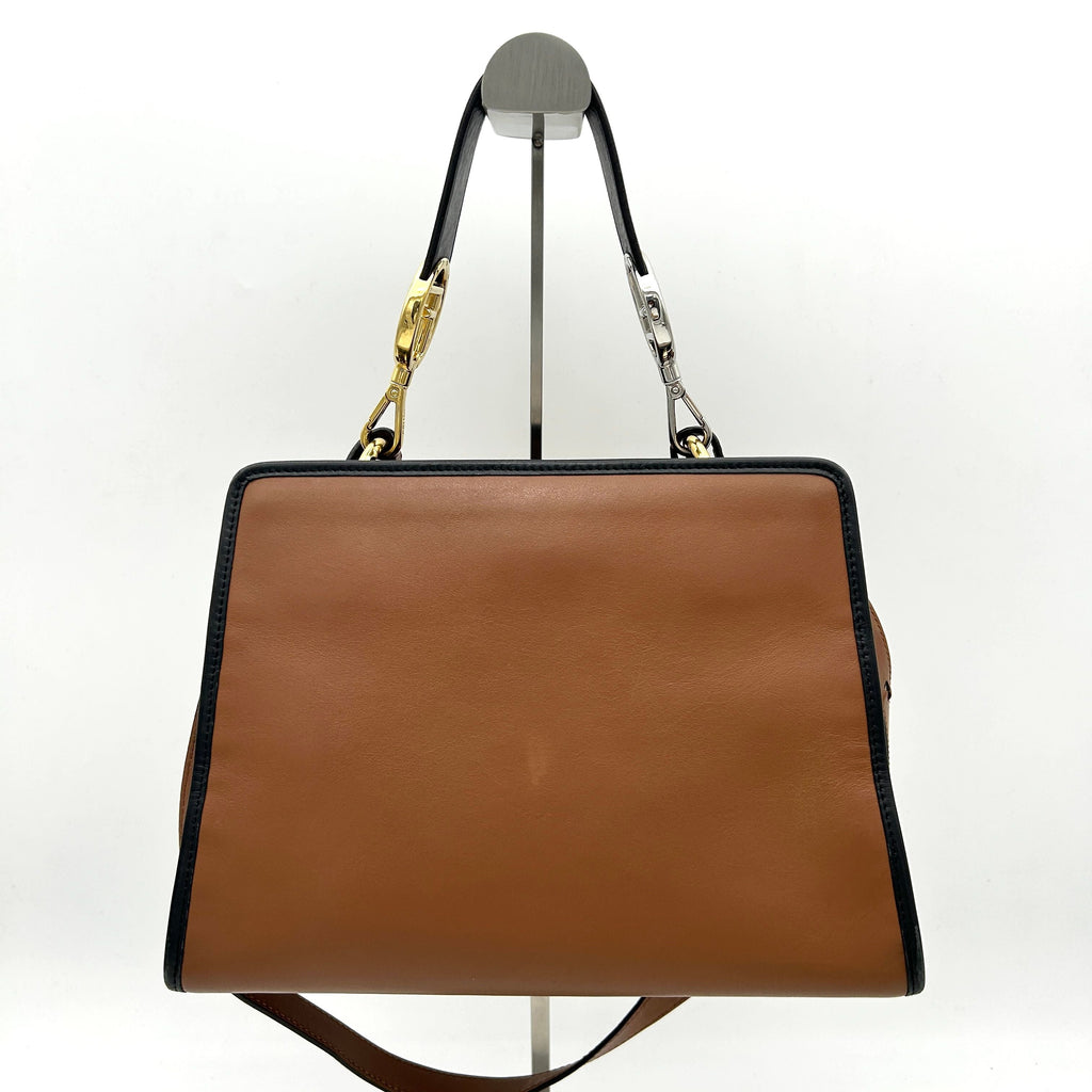 Fendi Runaway Shoulder bag LA19010