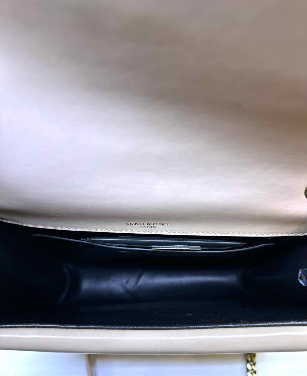 YVES SAINT LAURENT Beige Leather Solid Handbag