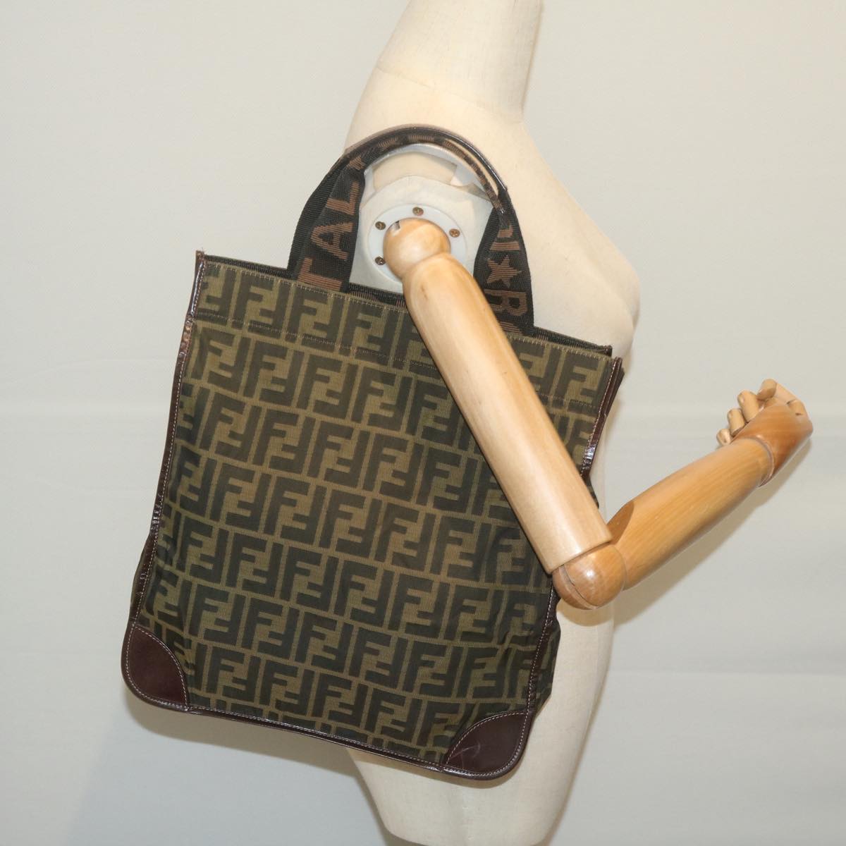 FENDI Zucca Canvas Hand Bag Black Brown65271