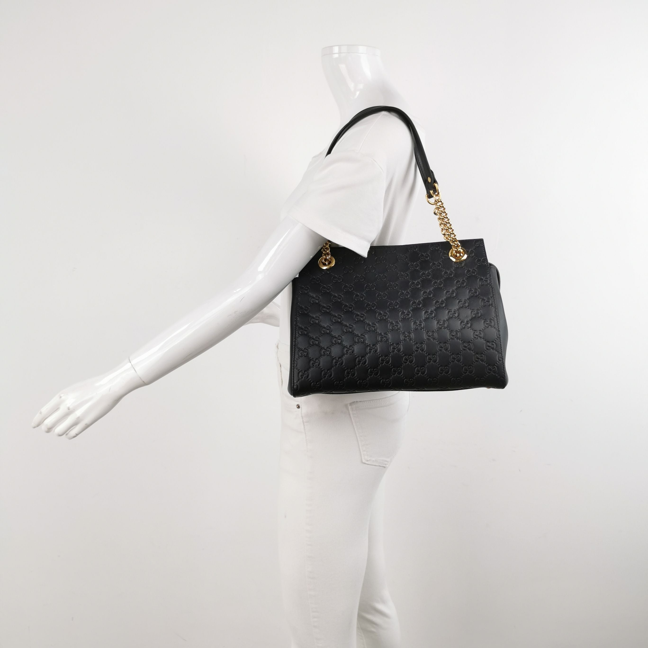 Gucci GG Canvas Shoulder Bag 250428781169125