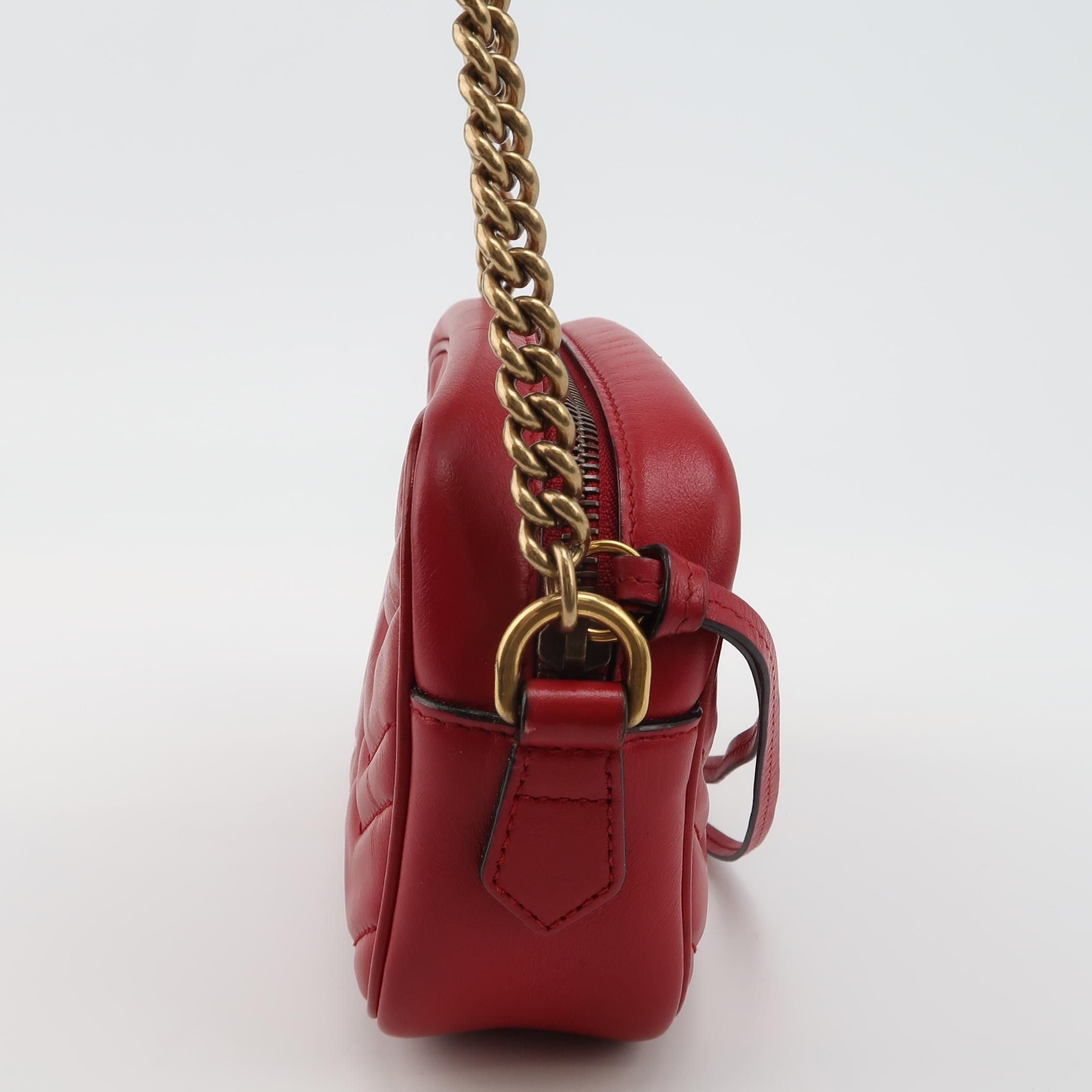Gucci GG Marmont Mini Leather Solid V-Pattern Quilted Double G Logo Camera Bag Crossbody Shoulder Bag 250430781173268