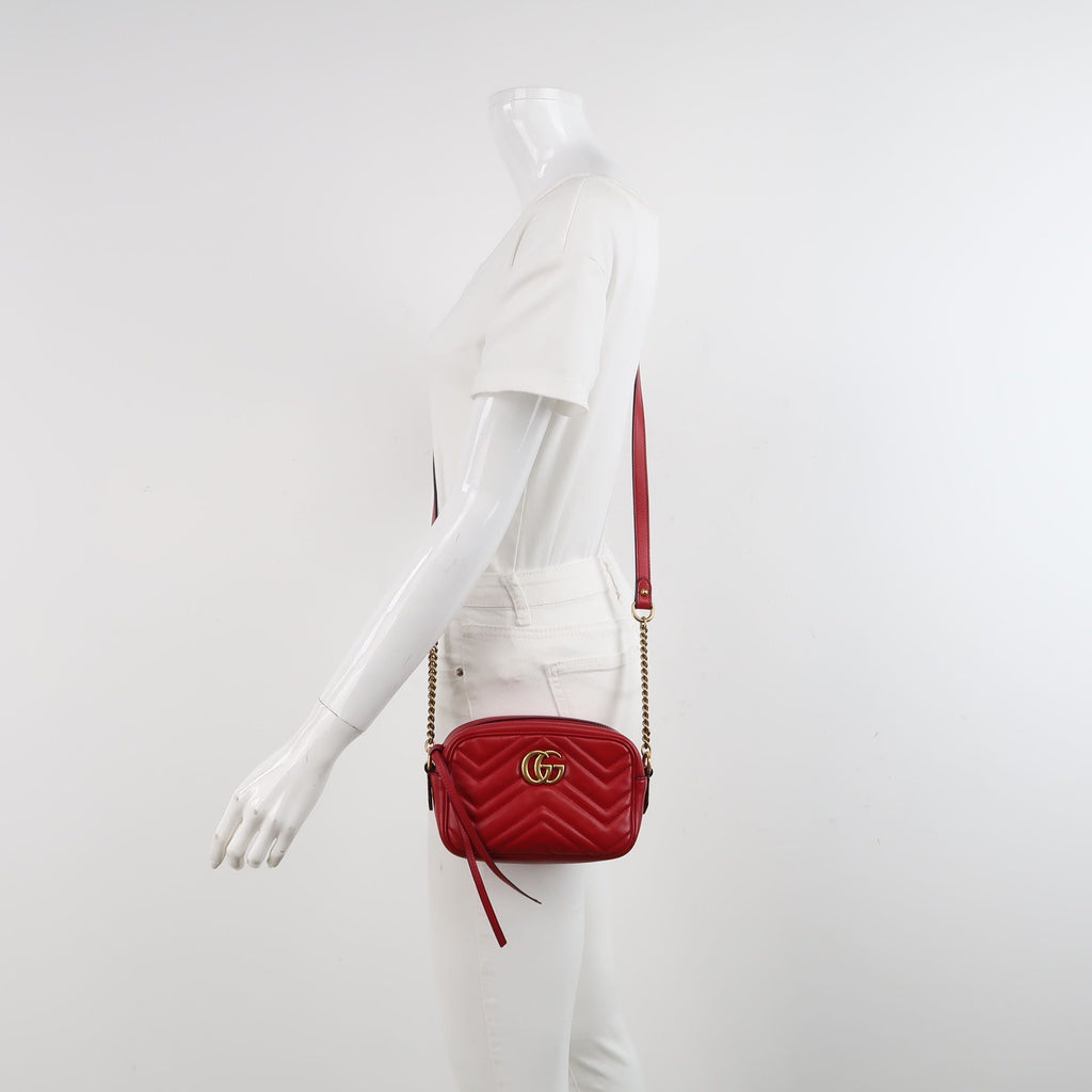 Gucci GG Marmont Mini Leather Solid V-Pattern Quilted Double G Logo Camera Bag Crossbody Shoulder Bag 250430781173268