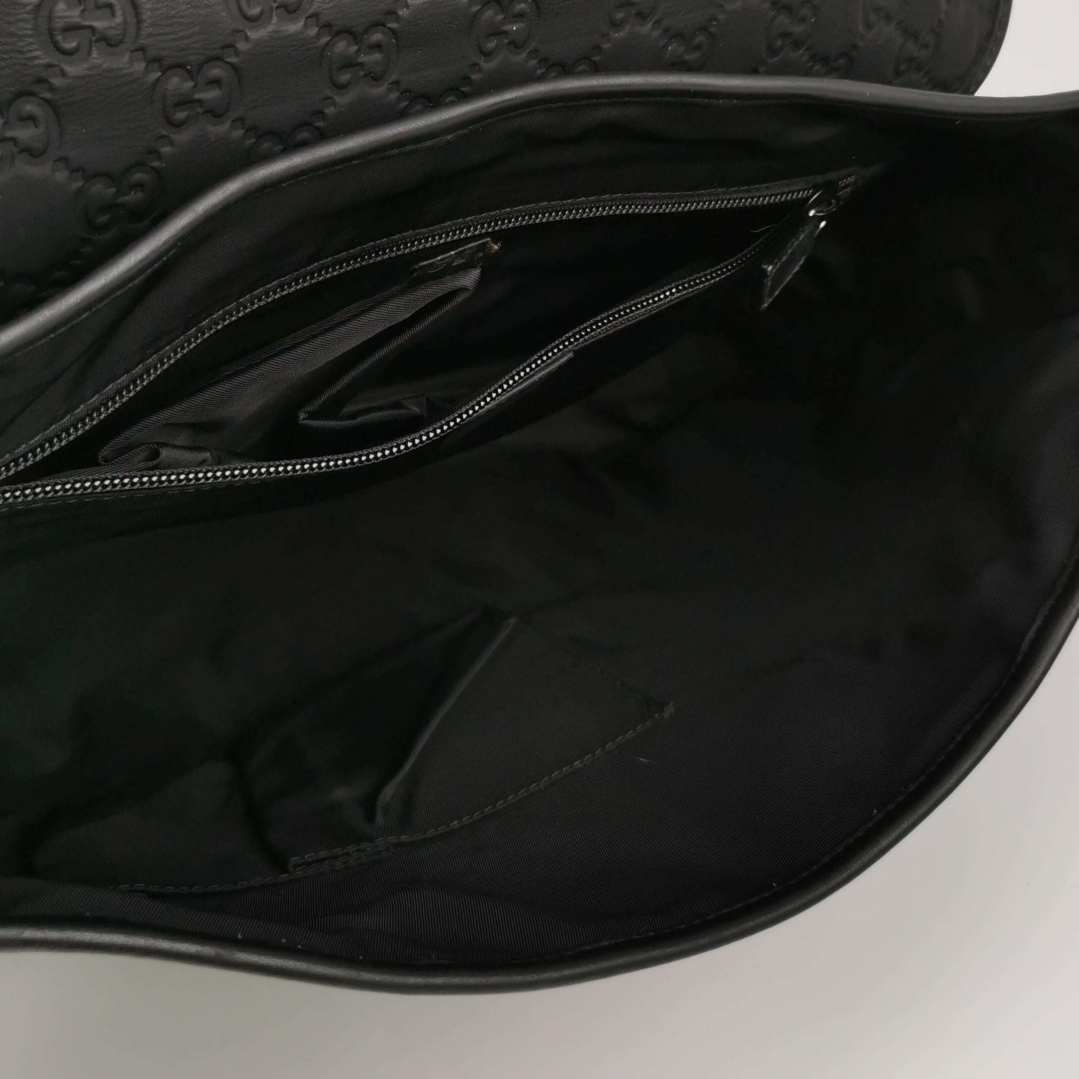 Gucci Leather Canvas Monogram Logo Shoulder Bag 250429781171657
