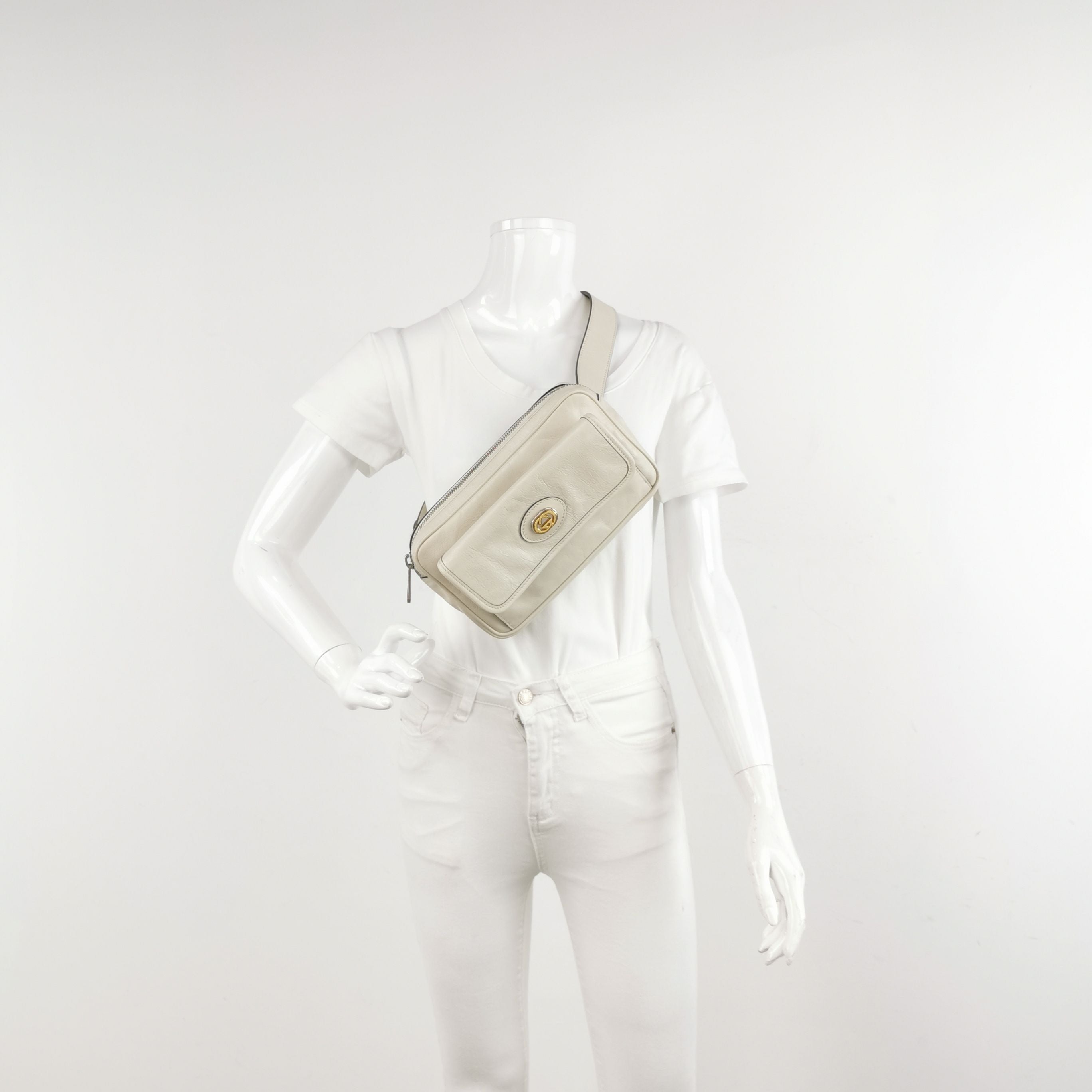 Gucci GG Logo Waist Bag Chest Bag 250429781170962