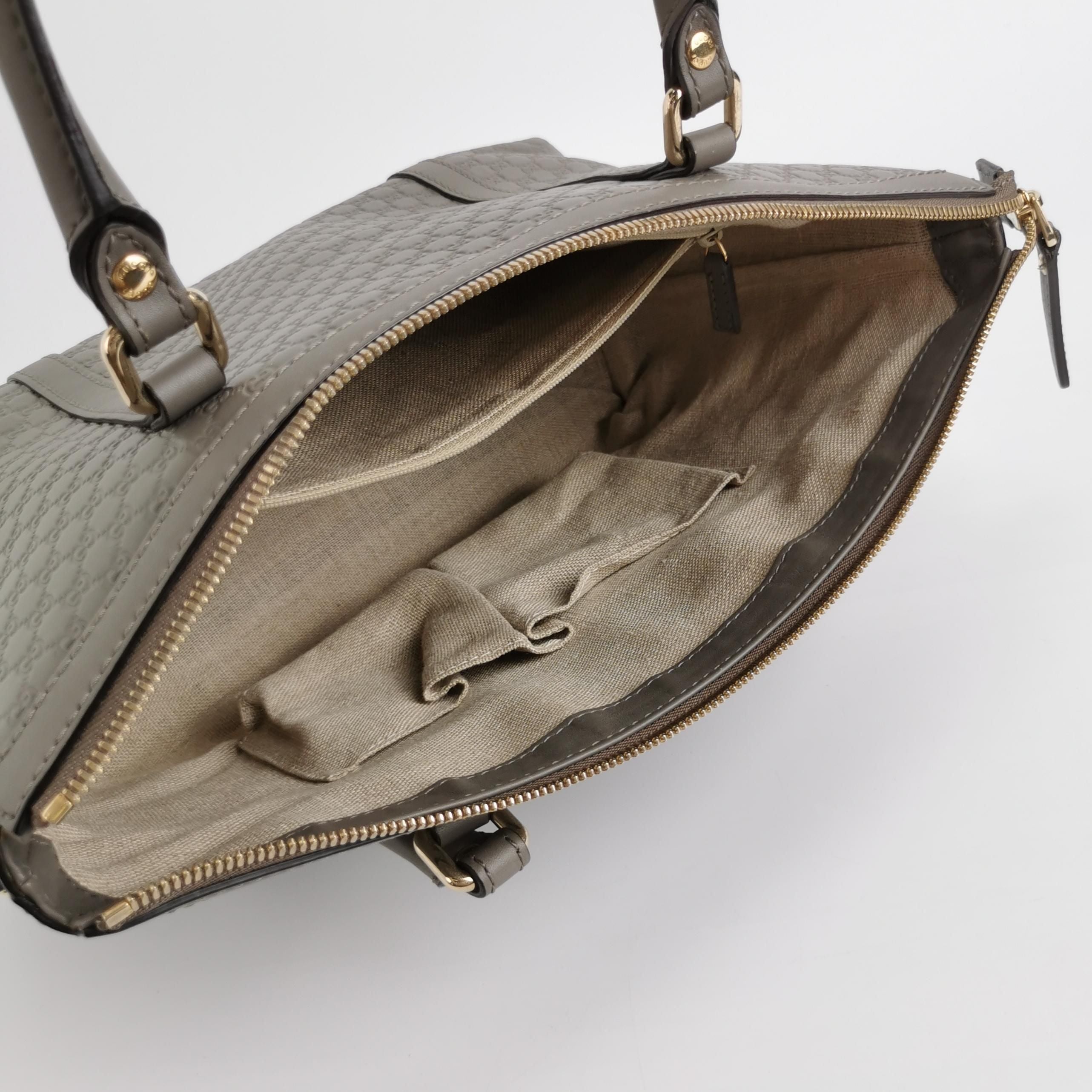 Gucci GG Canvas Shoulder Bag 250428781169119
