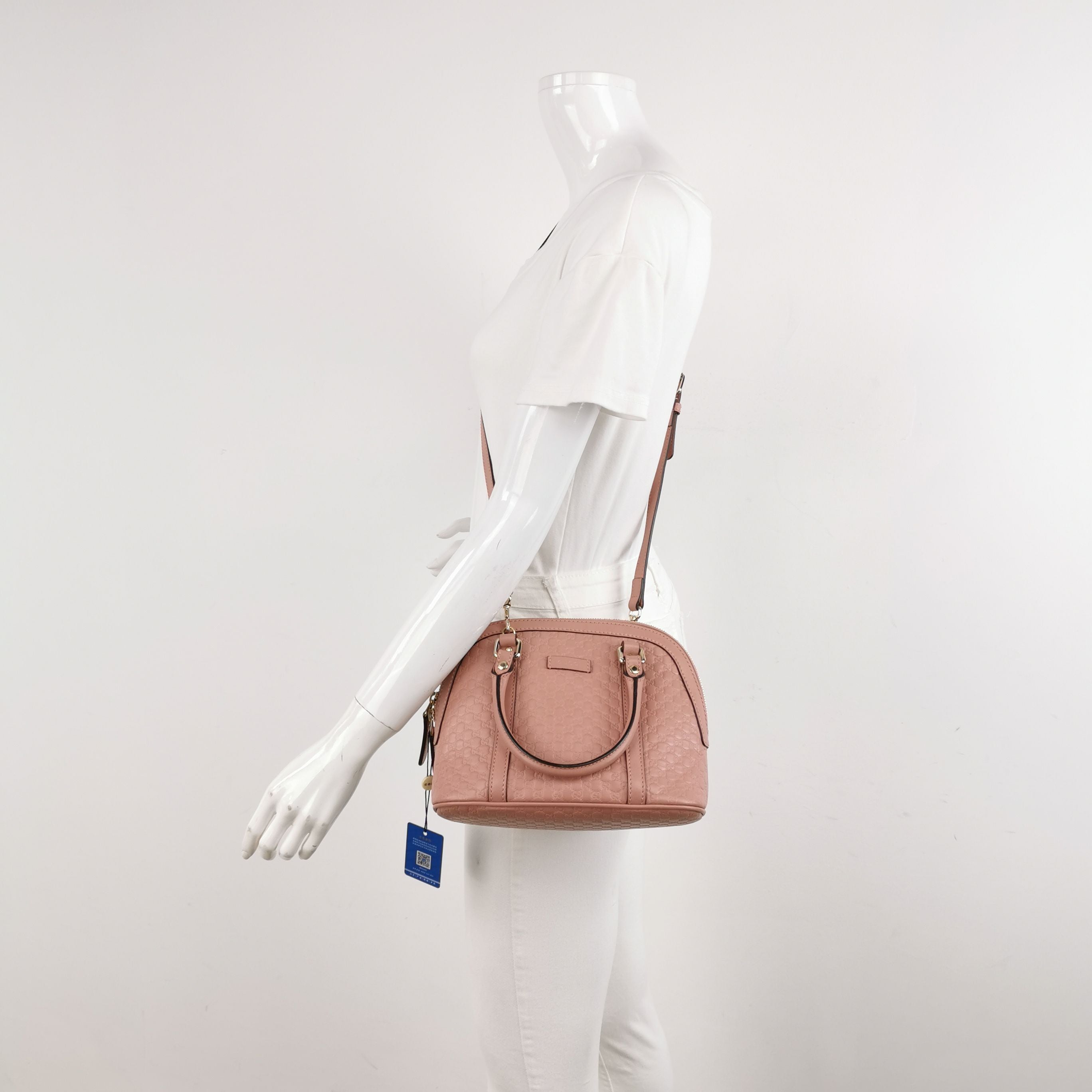 Gucci GG Supreme Crossbody Bag 250429781170923