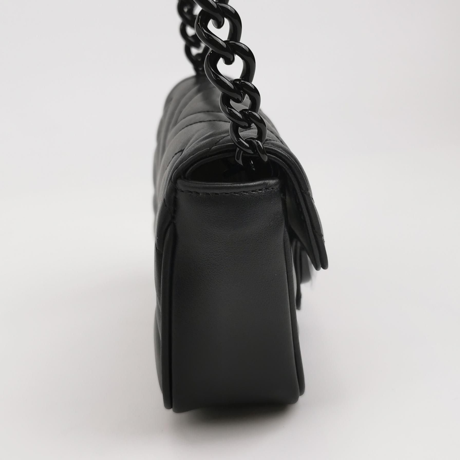 Gucci GG Marmont Mini Leather V-stitch Quilted Double G Logo Flap Shoulder Bag 250502781175562