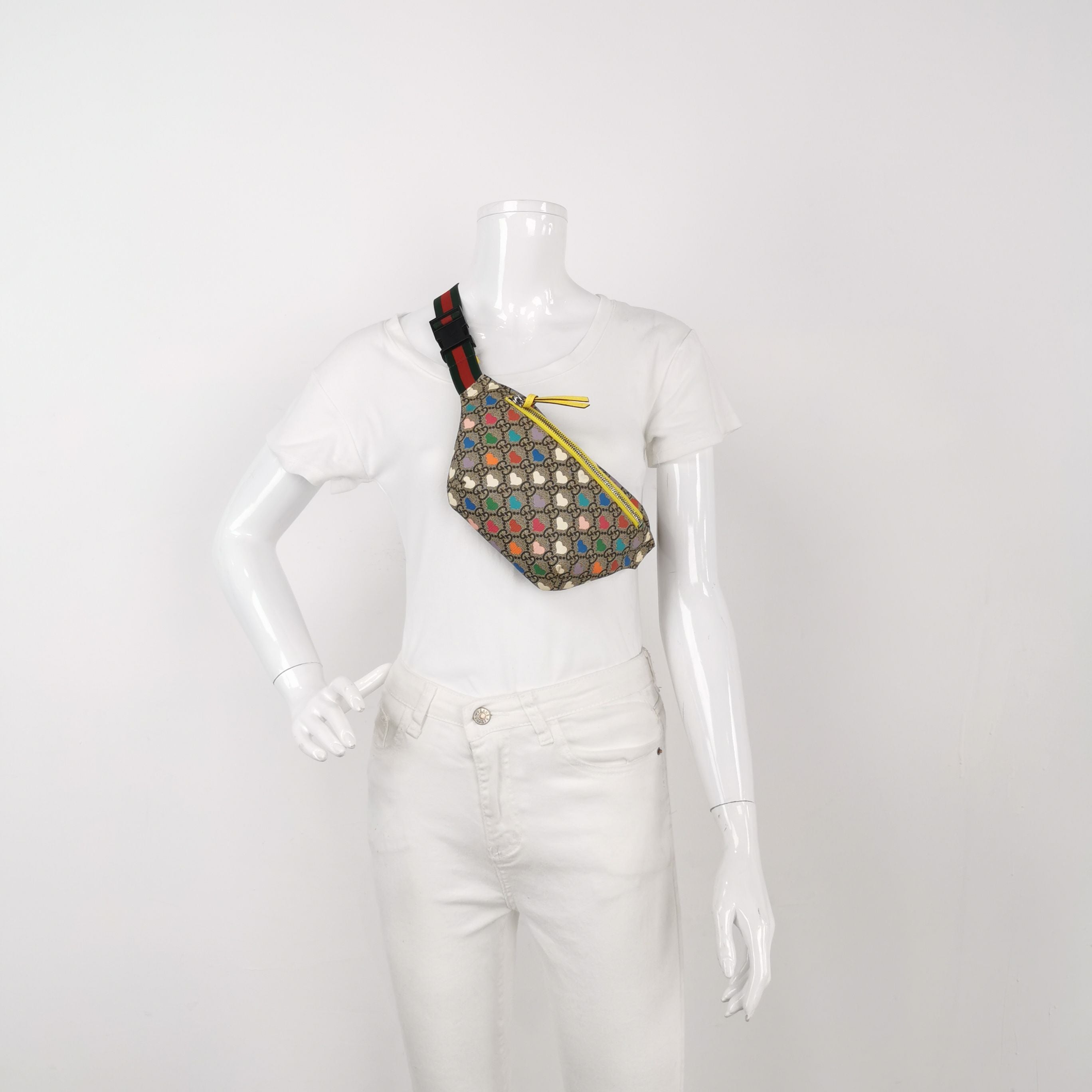 Gucci GG Monogram Heart Print Zip Waist Bag Chest Bag 250501781174212