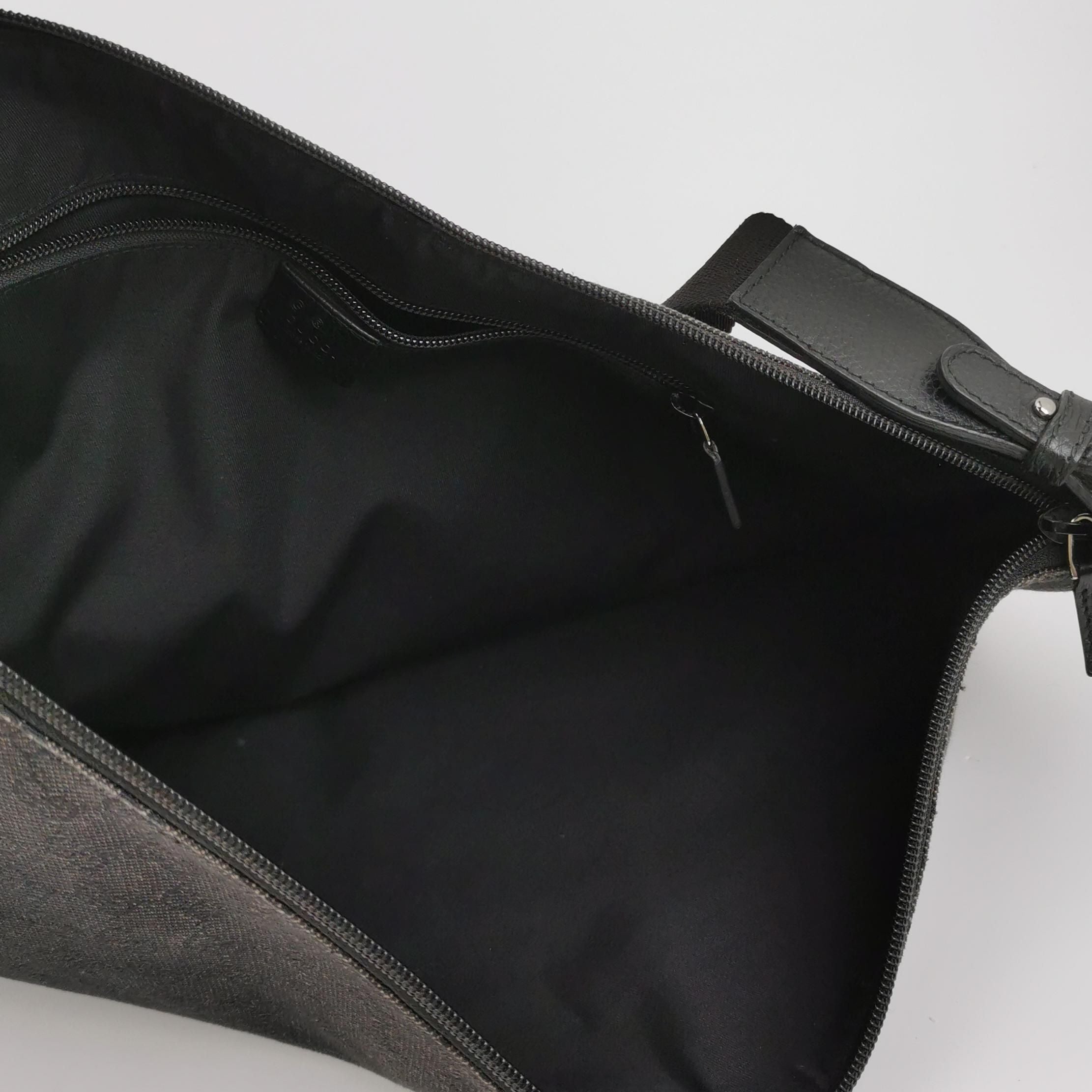 Gucci GG Canvas and Leather Shoulder Bag 250429781171027