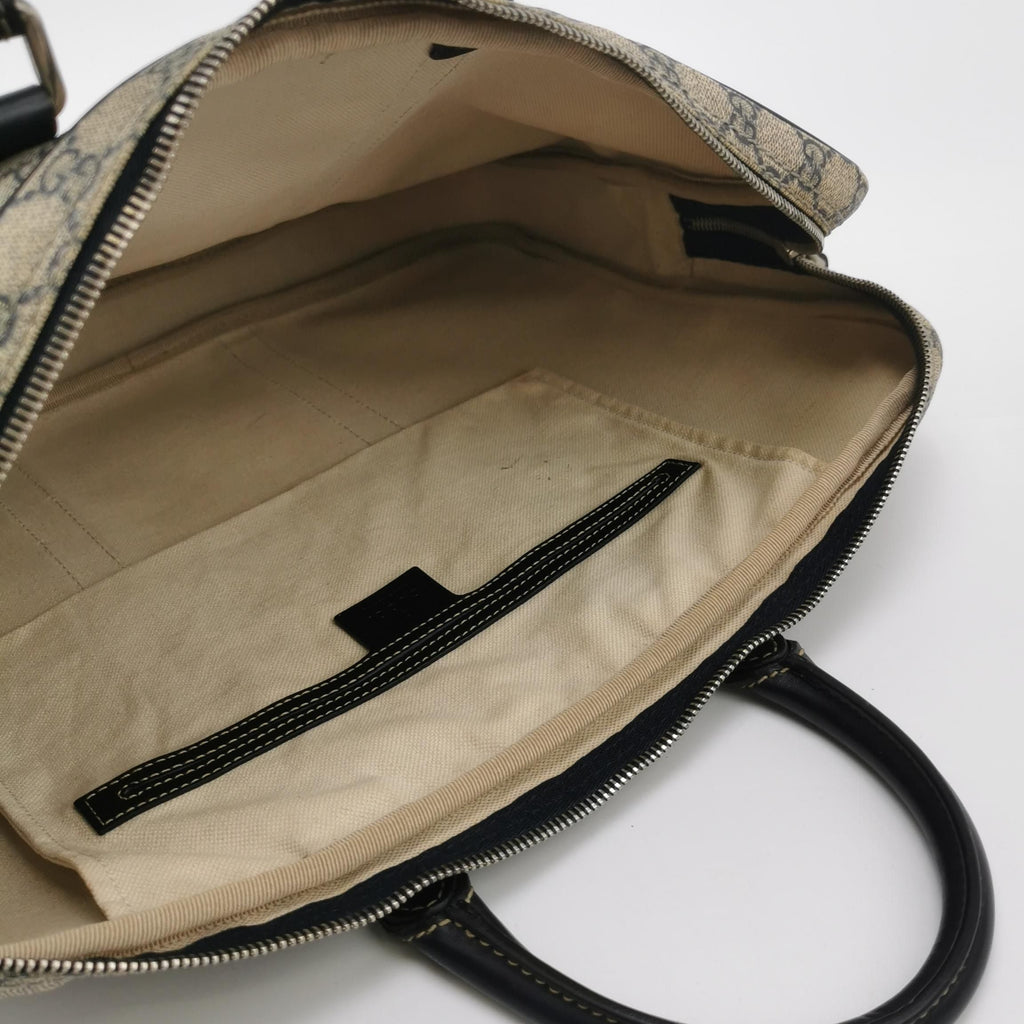 Gucci GG Supreme Canvas Shoulder Bag 250430781172721