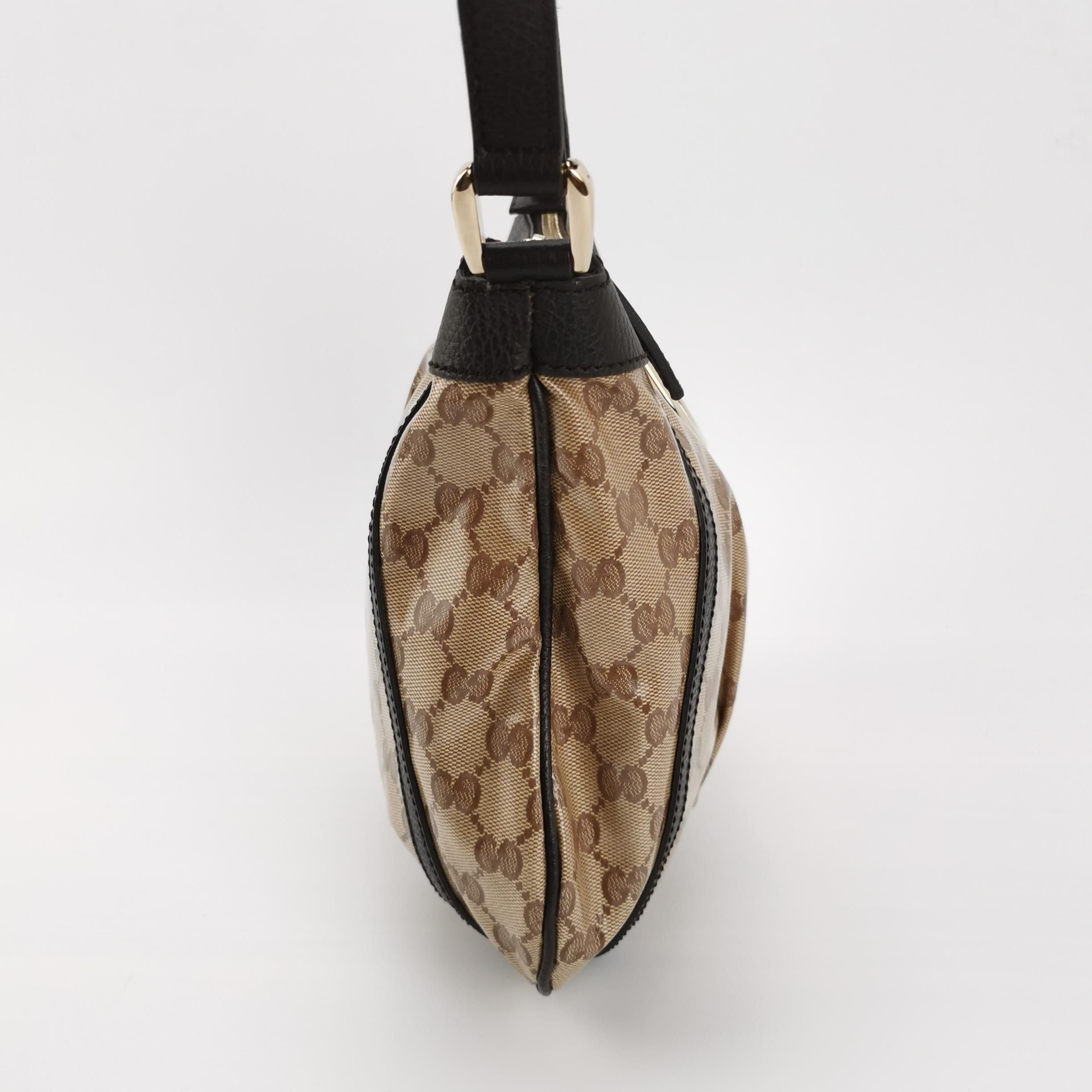 Gucci Coated Canvas GG Monogram Shoulder Bag 250429781170844