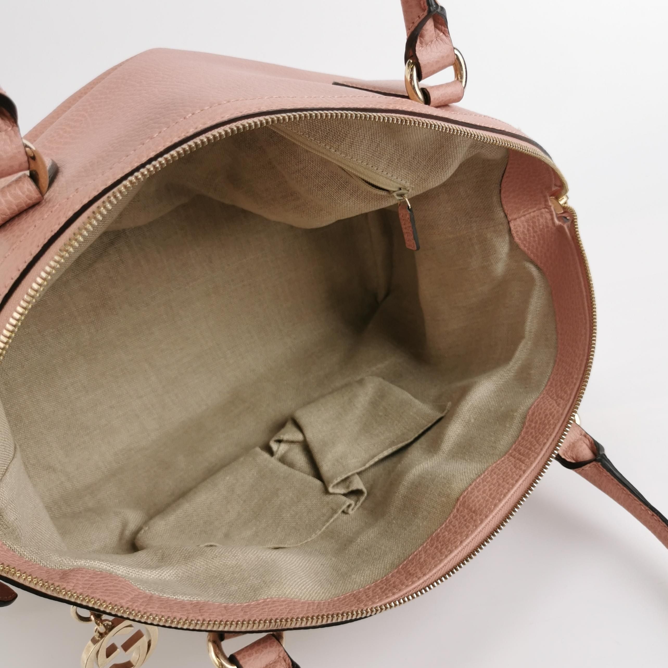 Gucci Interlocking G Logo Zip Crossbody Shoulder Bag 250424781163078