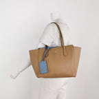 Gucci Swing Leather Logo Shoulder Bag 250420781157771