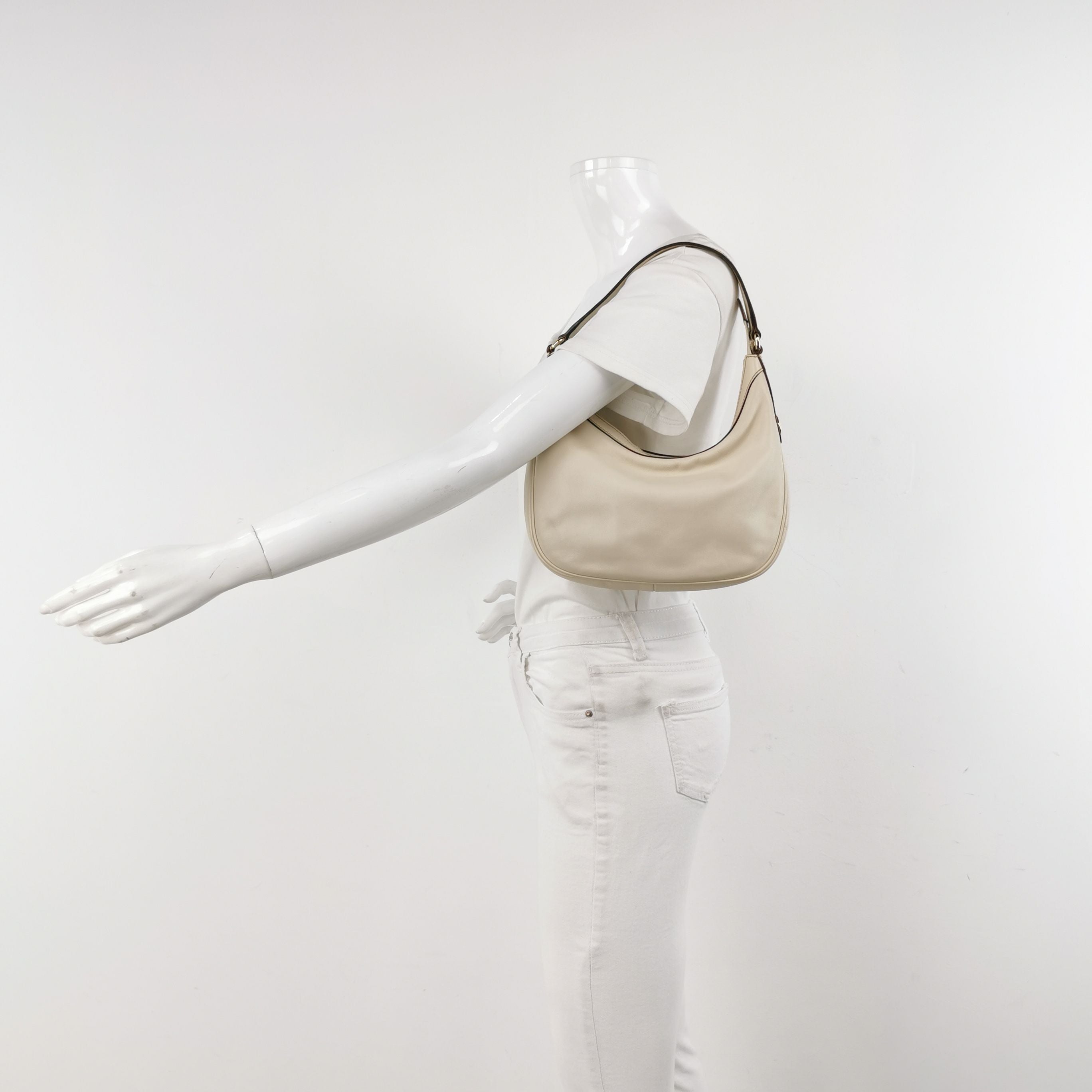 Gucci Leather Solid Zip Shoulder Bag 250420781157474