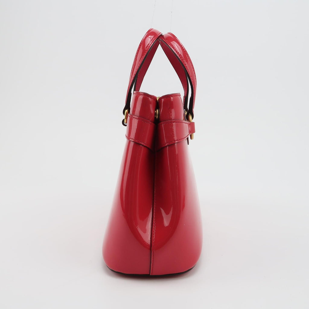 Gucci Bright Bit Small Patent Leather Solid Crossbody Bag 250415781150142