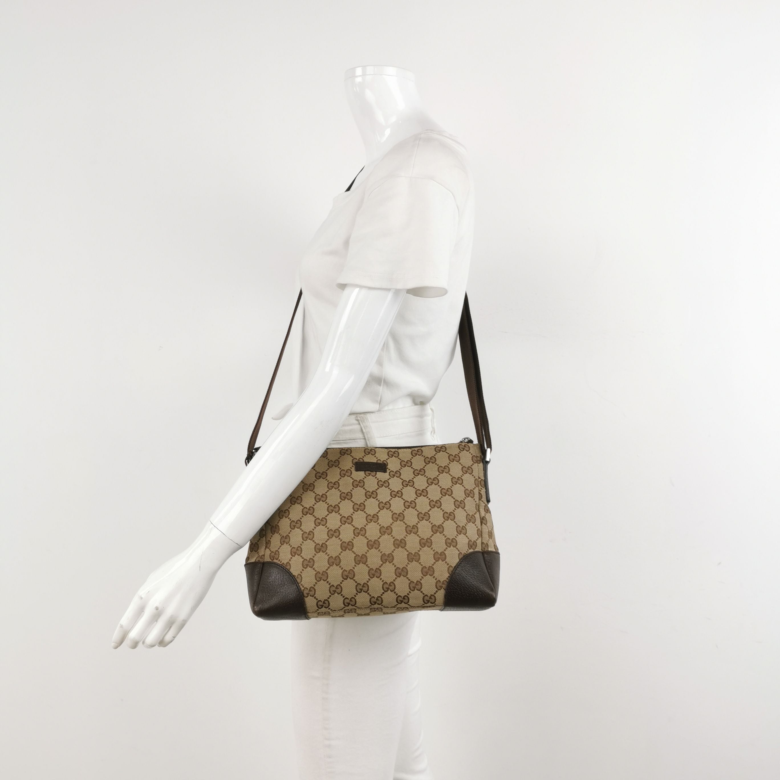 Gucci GG Canvas Shoulder Bag 250414781148447
