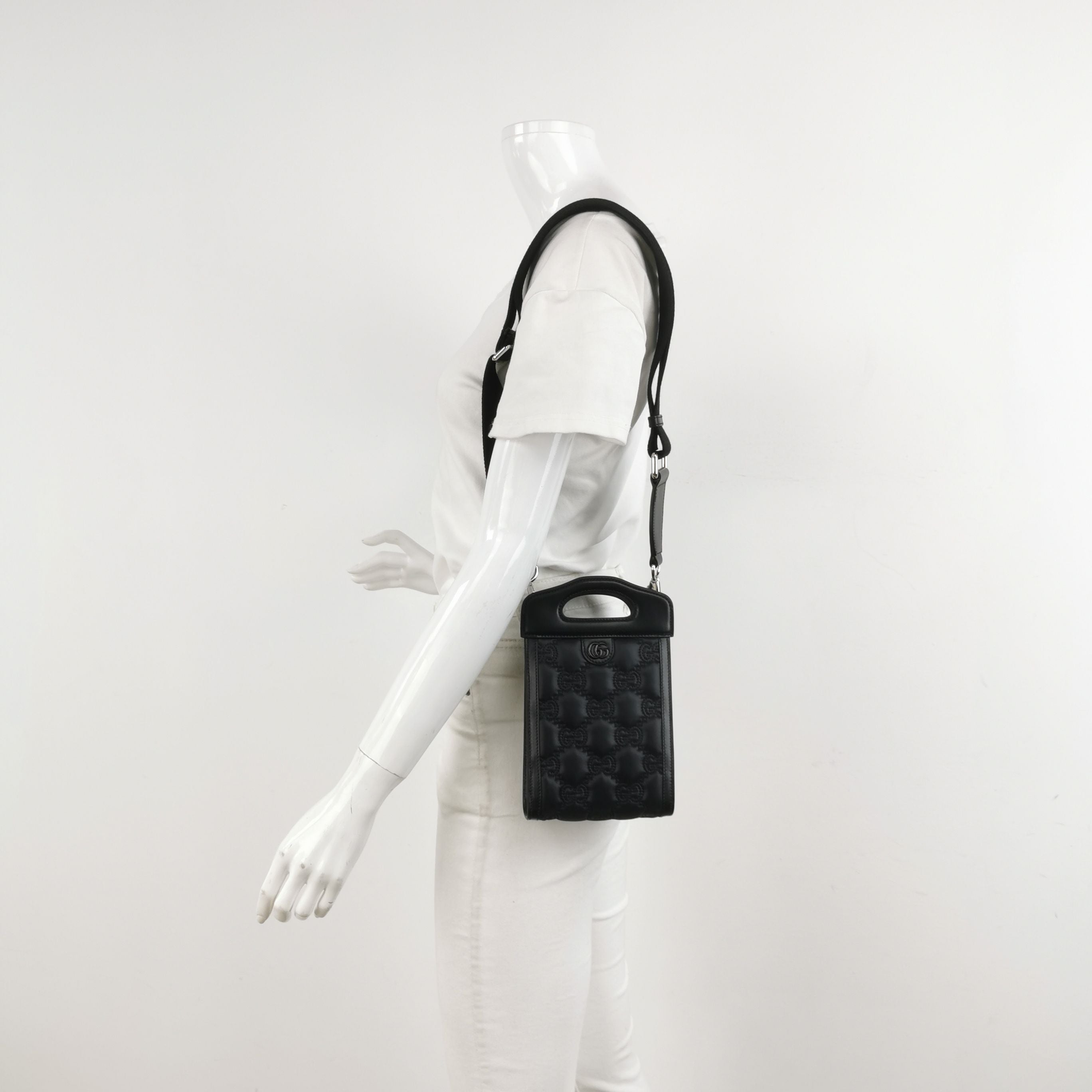Gucci GG Matelassé Mini Leather Shoulder Bag 250414781148471