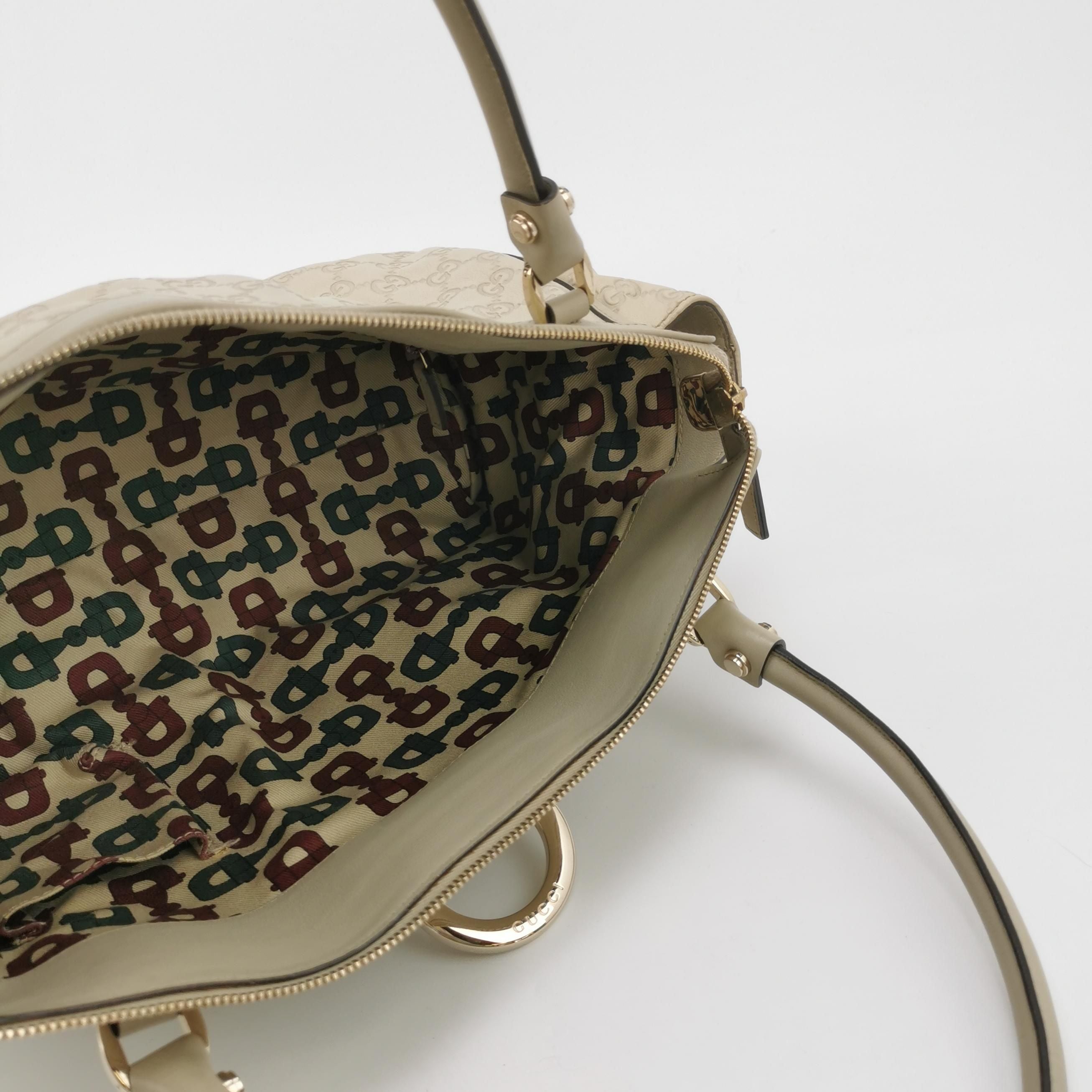 Gucci GG Canvas D-Shaped Metal Decor Shoulder Bag 250410781142894