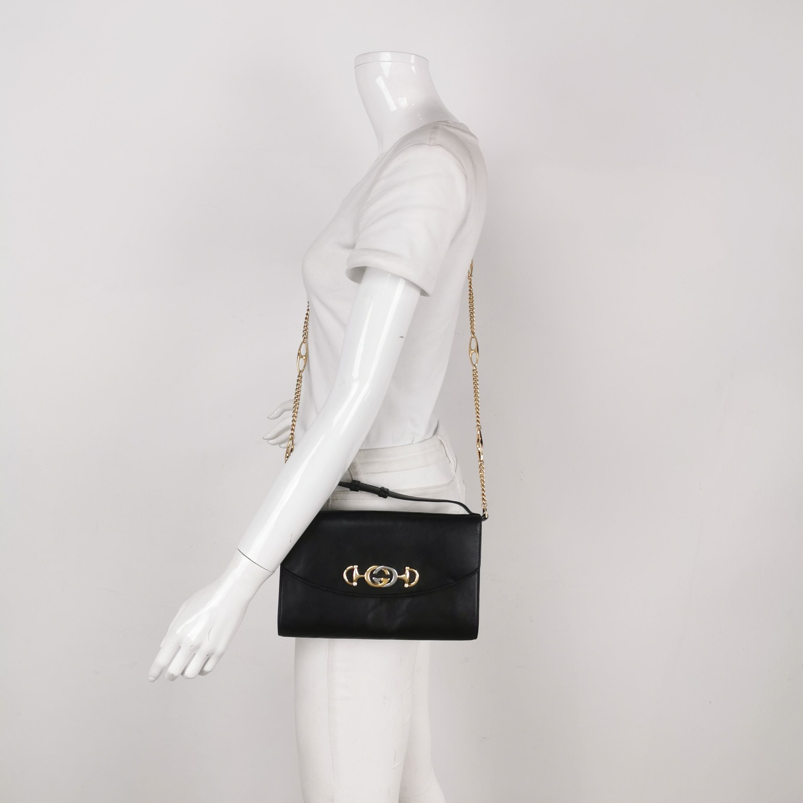 Gucci Zumi Leather Solid Double G Horsebit Shoulder Bag 250406781137151