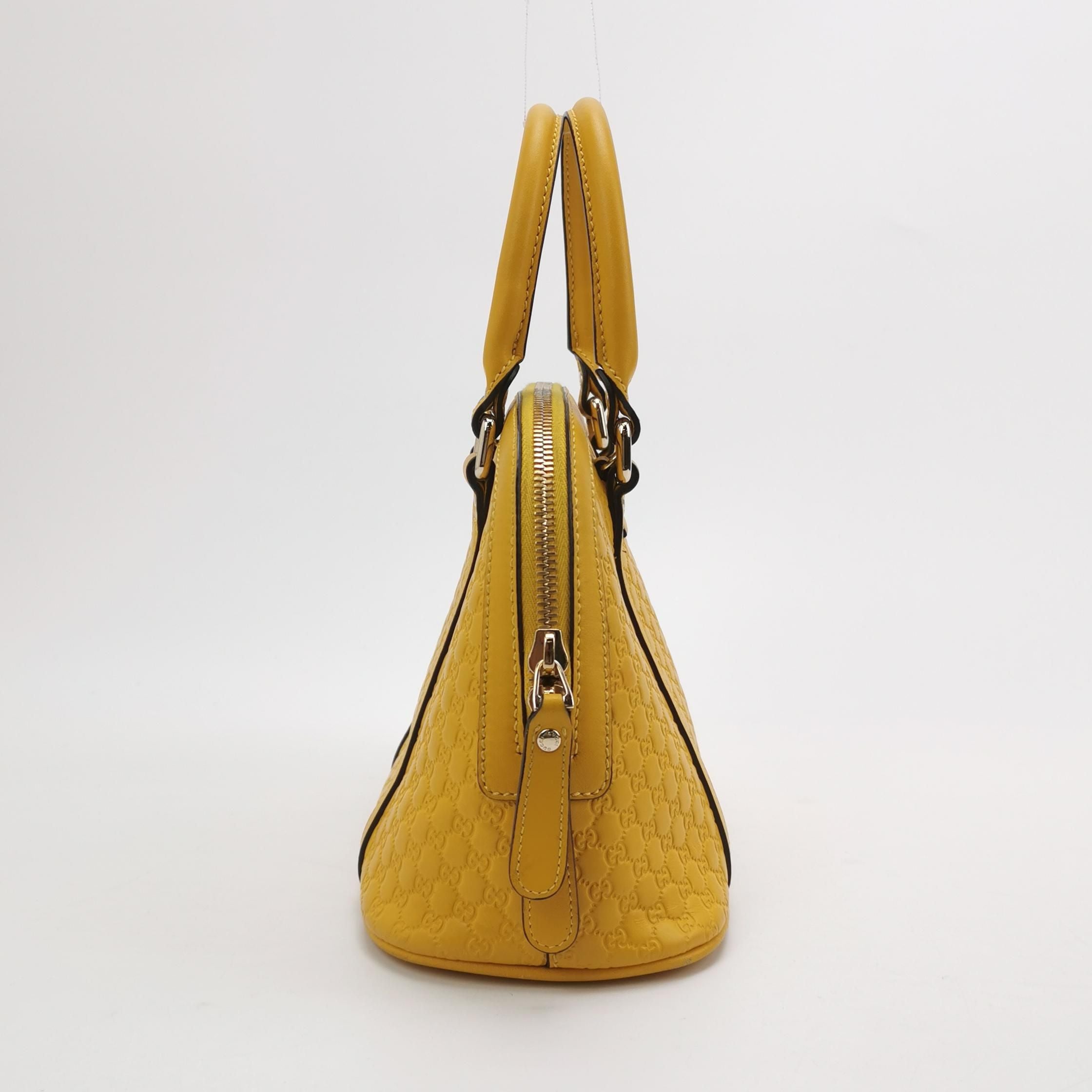 Gucci GG Embossed Leather Crossbody Shoulder Bag 250406781136701