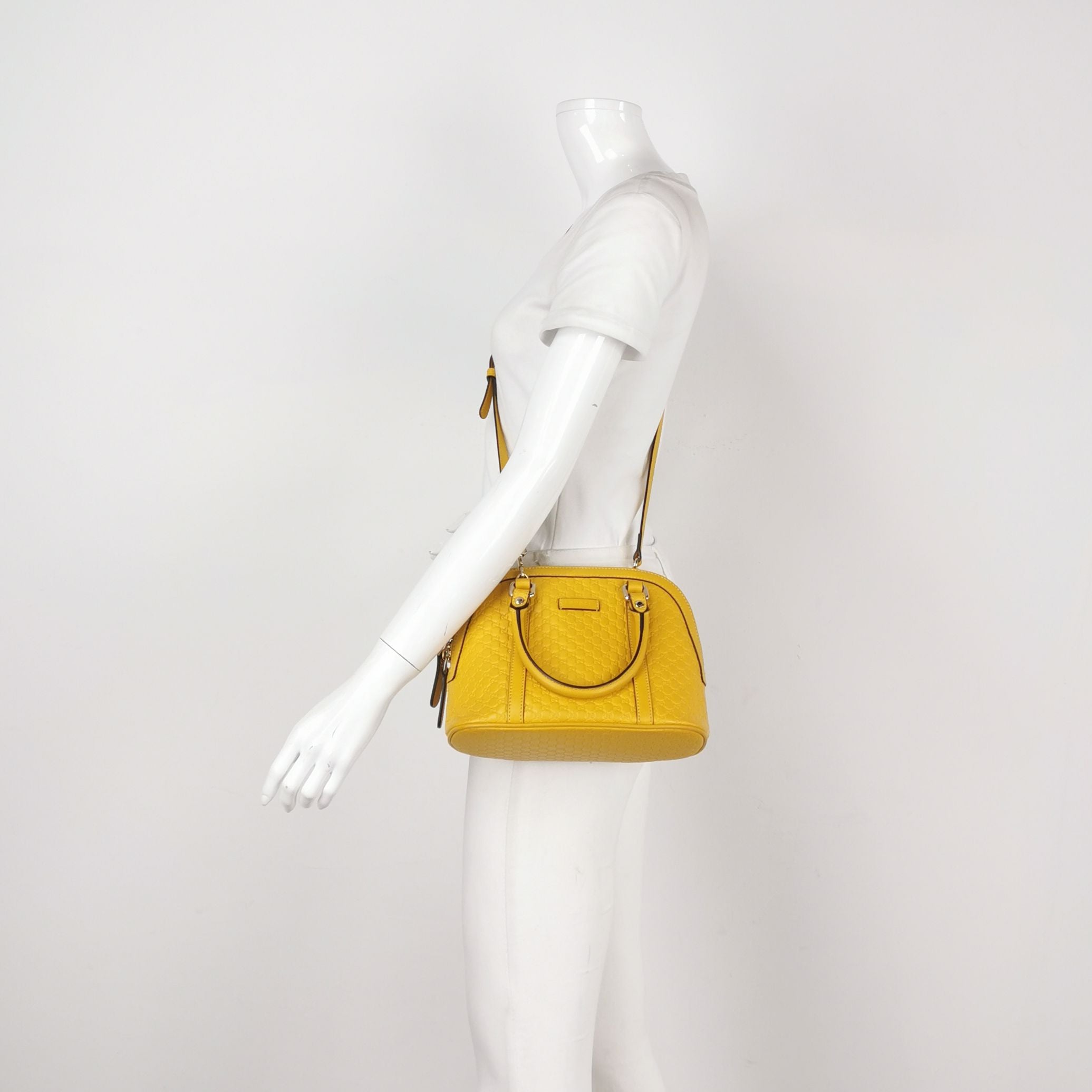 Gucci GG Embossed Leather Crossbody Shoulder Bag 250406781136701