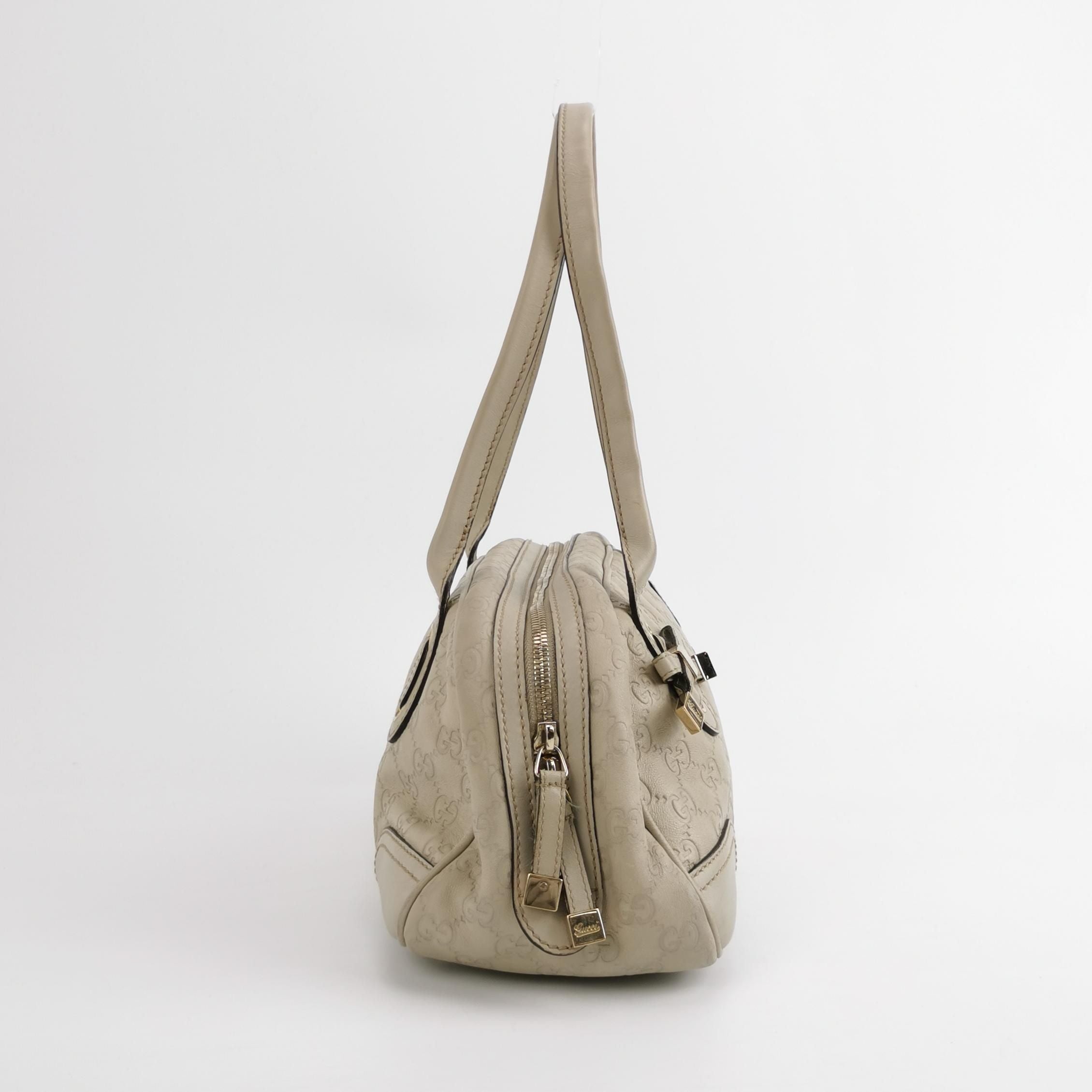 Gucci GG Canvas Shoulder Bag 250206781052140