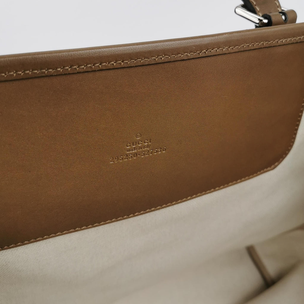 Gucci GG Canvas Snap Shoulder Bag 250325781120597