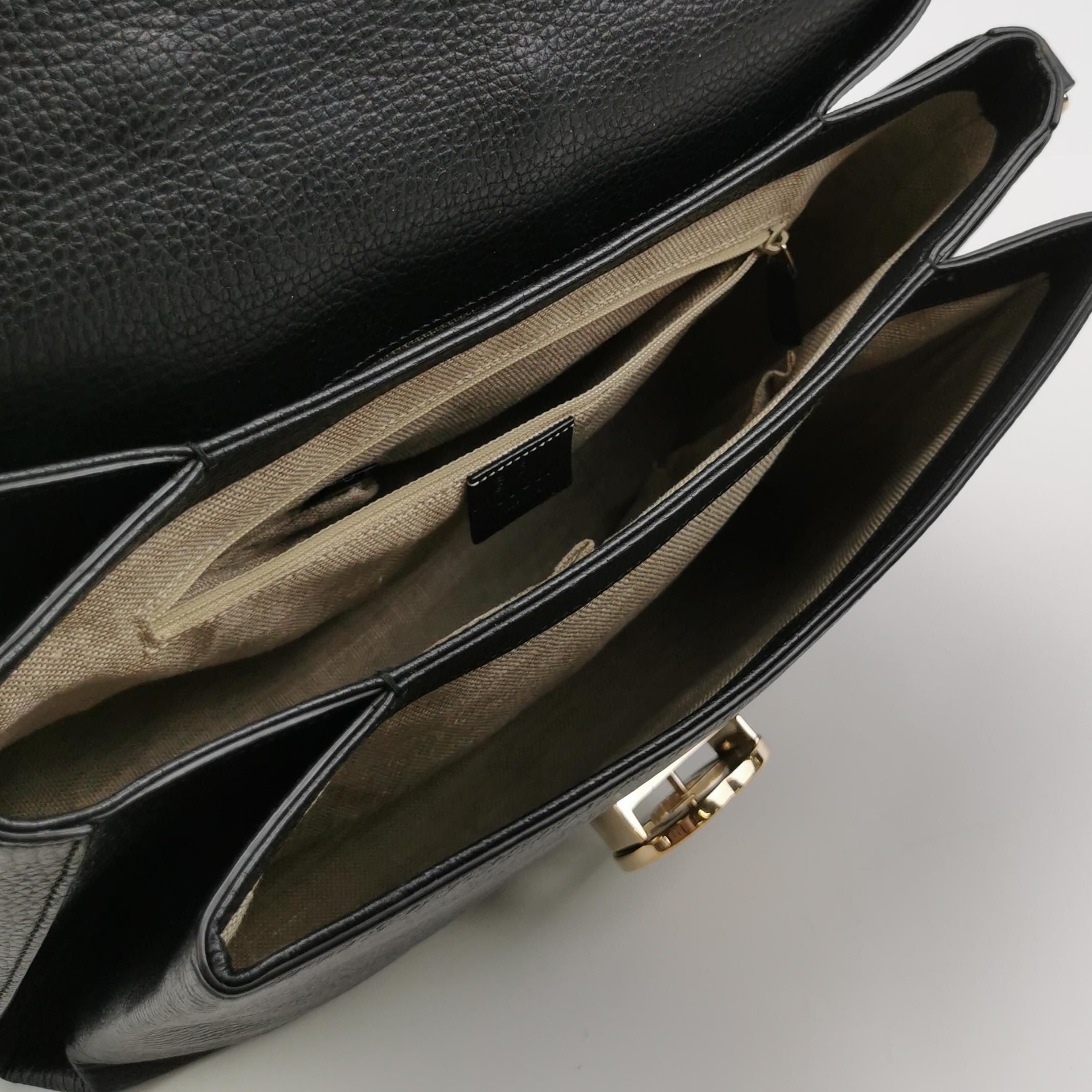 Gucci Interlocking G Leather Crossbody Shoulder Bag 250321781114761