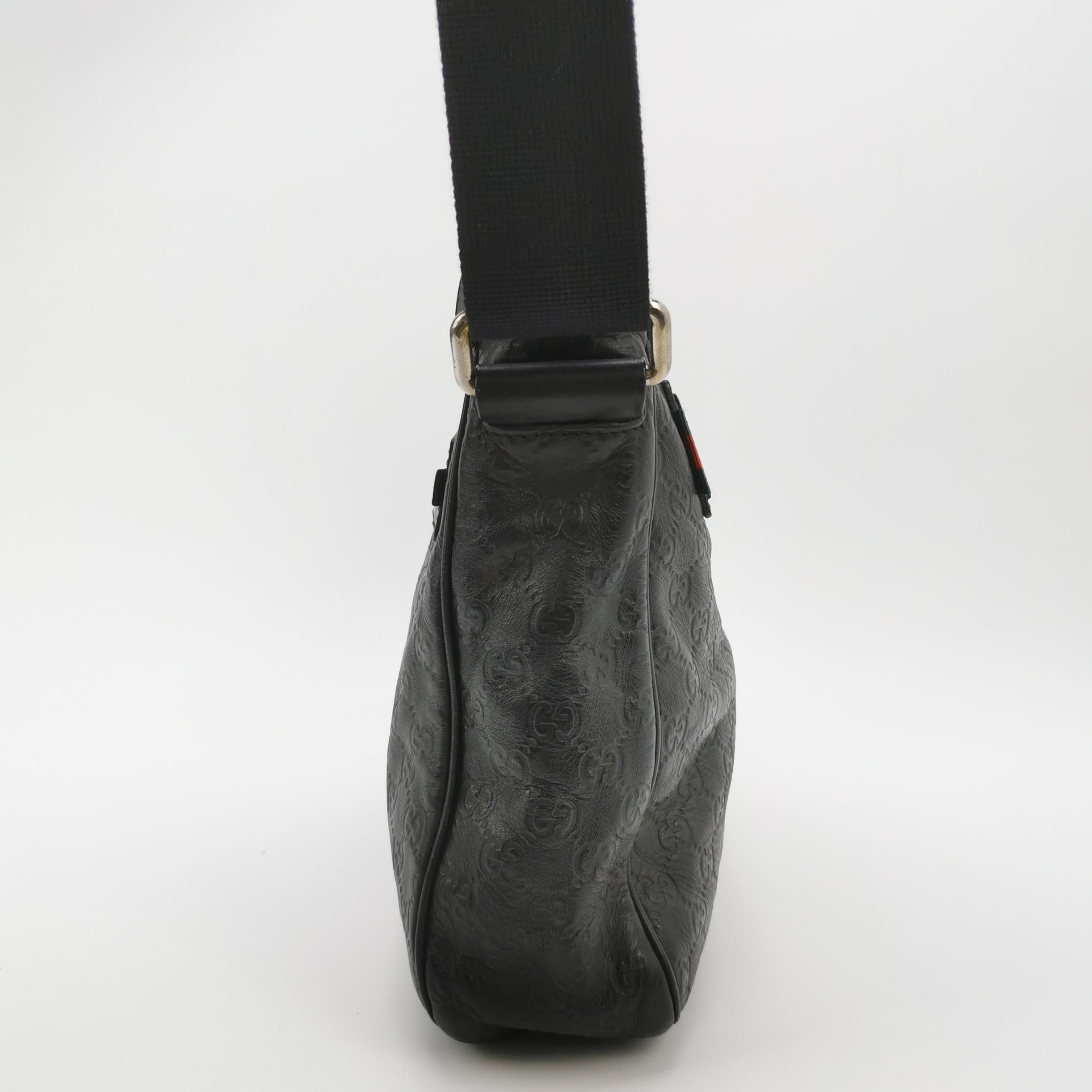 Gucci GG Supreme Canvas Crossbody Bag 250318781110773
