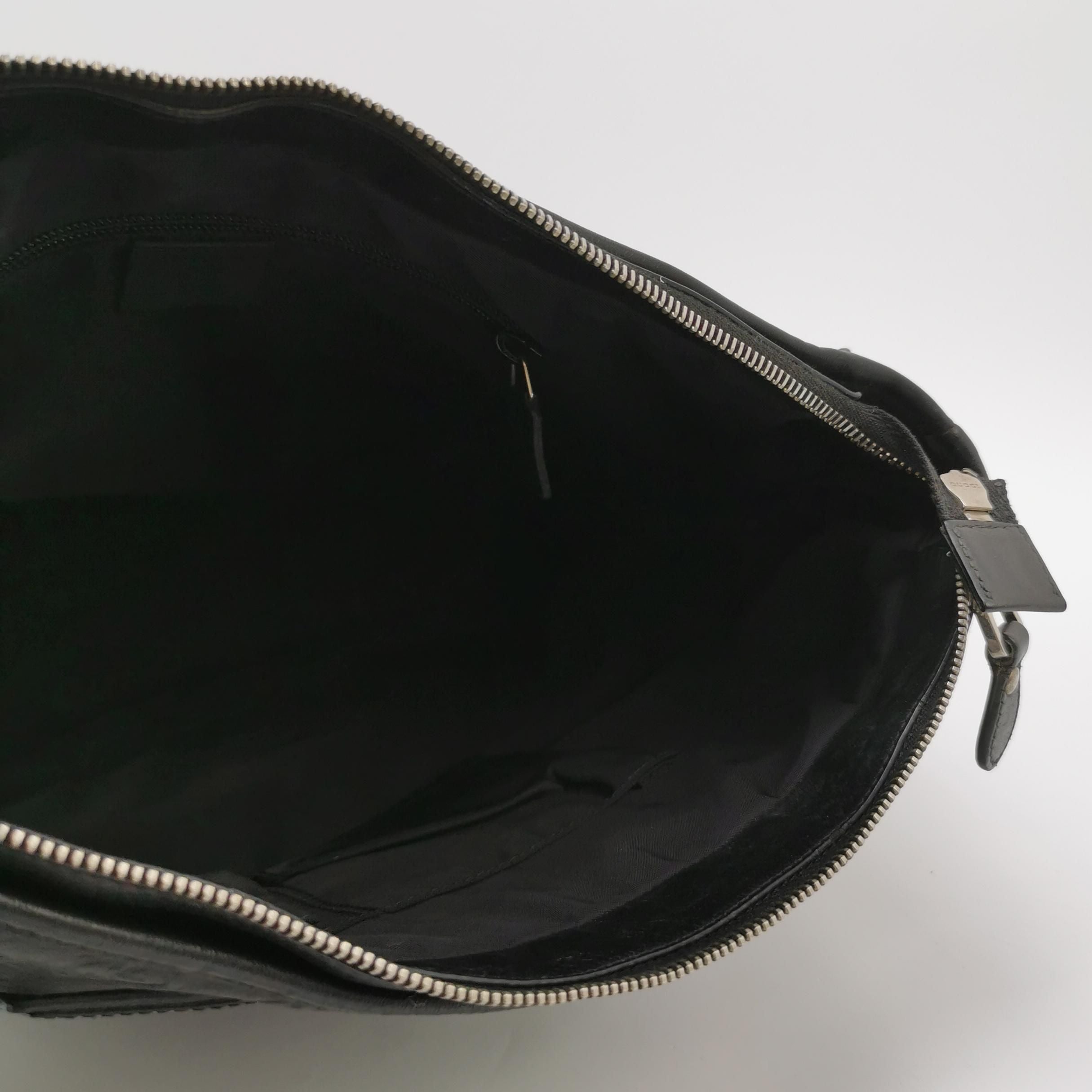 Gucci GG Supreme Canvas Crossbody Bag 250318781110773