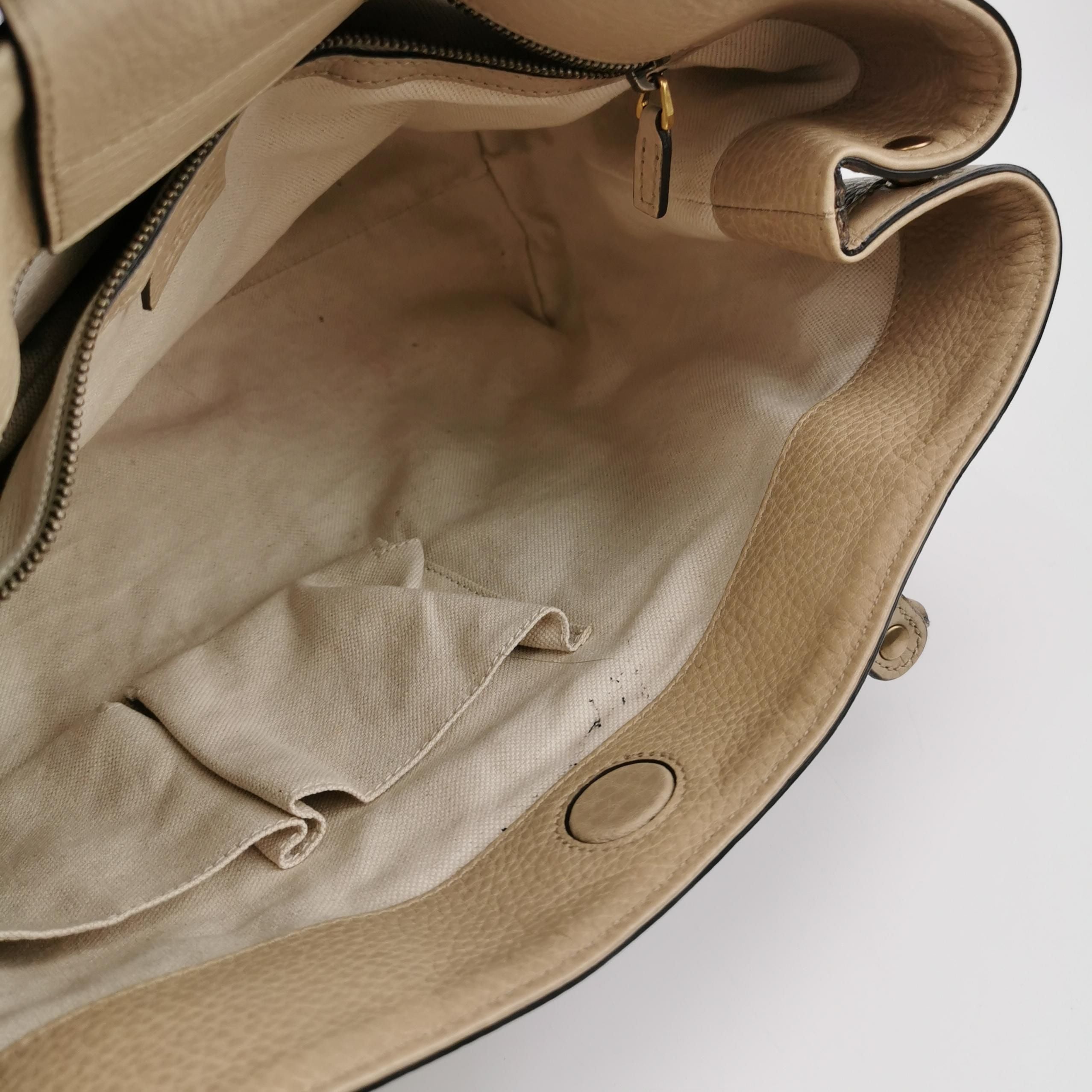 Gucci GG Interlocking Shoulder Bag in Leather 037851600054