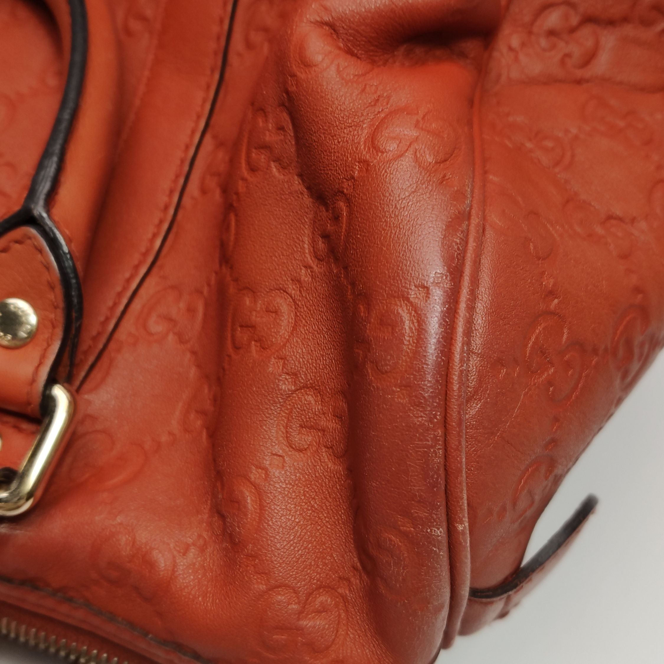 Gucci Leather Monogram Logo Zip Top Handle Bag 250314781105012